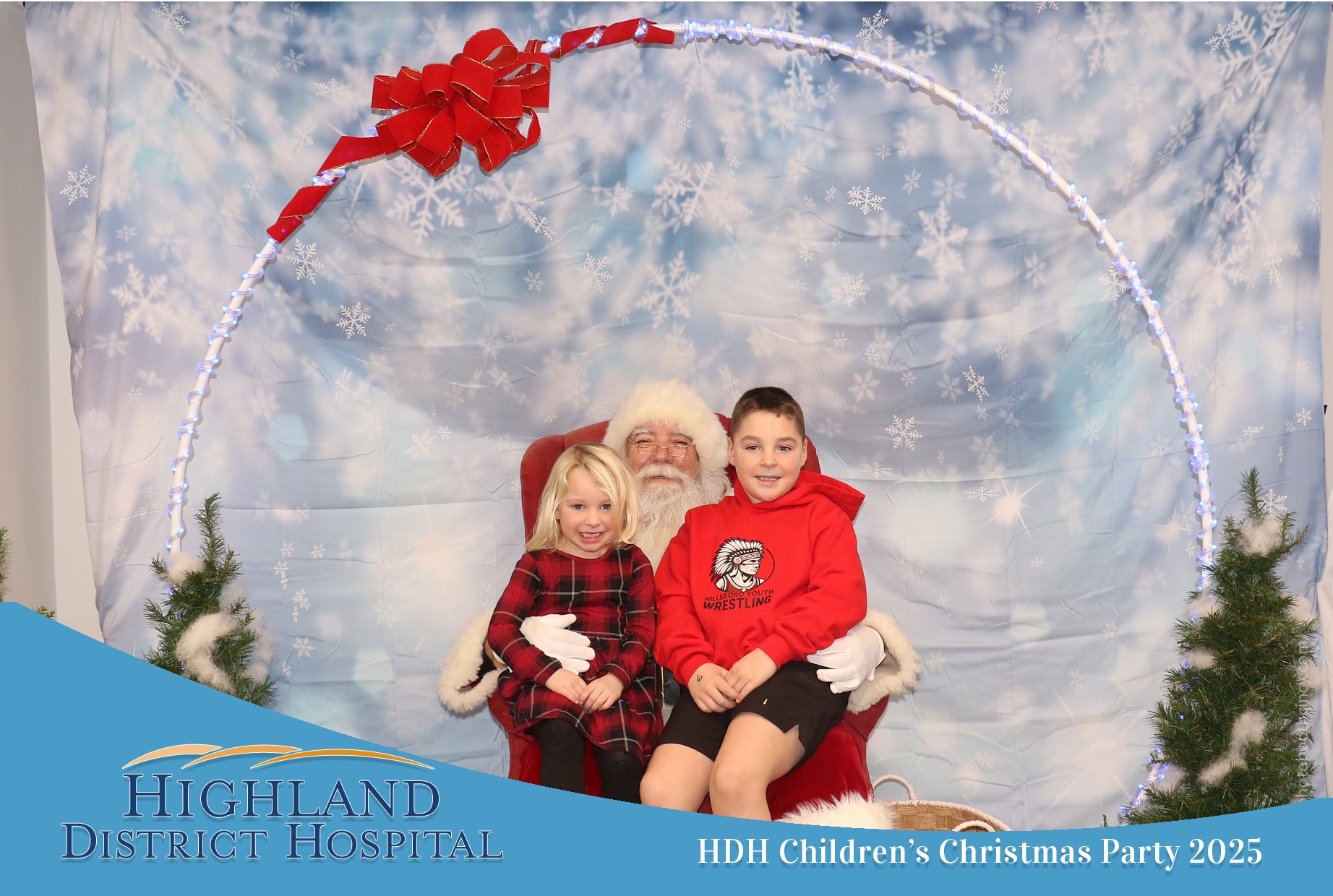 Highland District Hospital | View more photos from the event at gallery.photoboothcincy.com/u/PhotoBoothCincy/Highland-District-Hospital