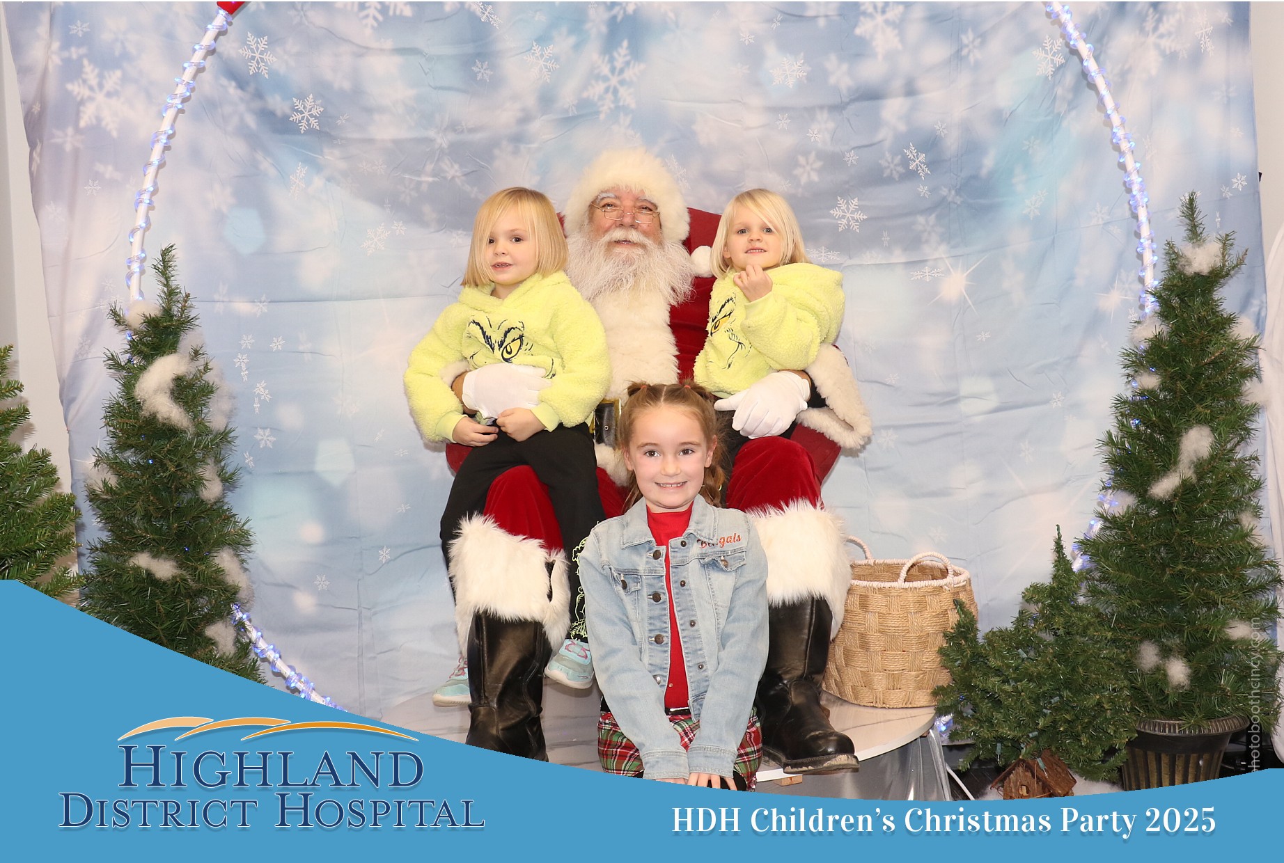 Highland District Hospital | View more photos from the event at gallery.photoboothcincy.com/u/PhotoBoothCincy/Highland-District-Hospital