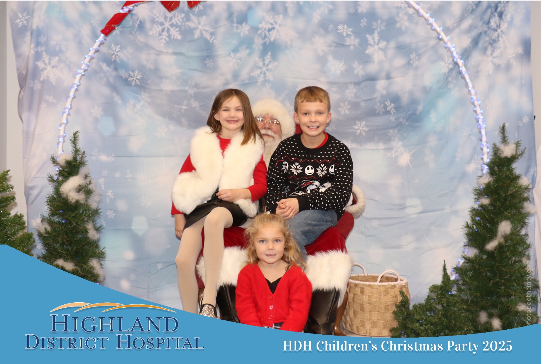 Highland District Hospital | View more photos from the event at gallery.photoboothcincy.com/u/PhotoBoothCincy/Highland-District-Hospital