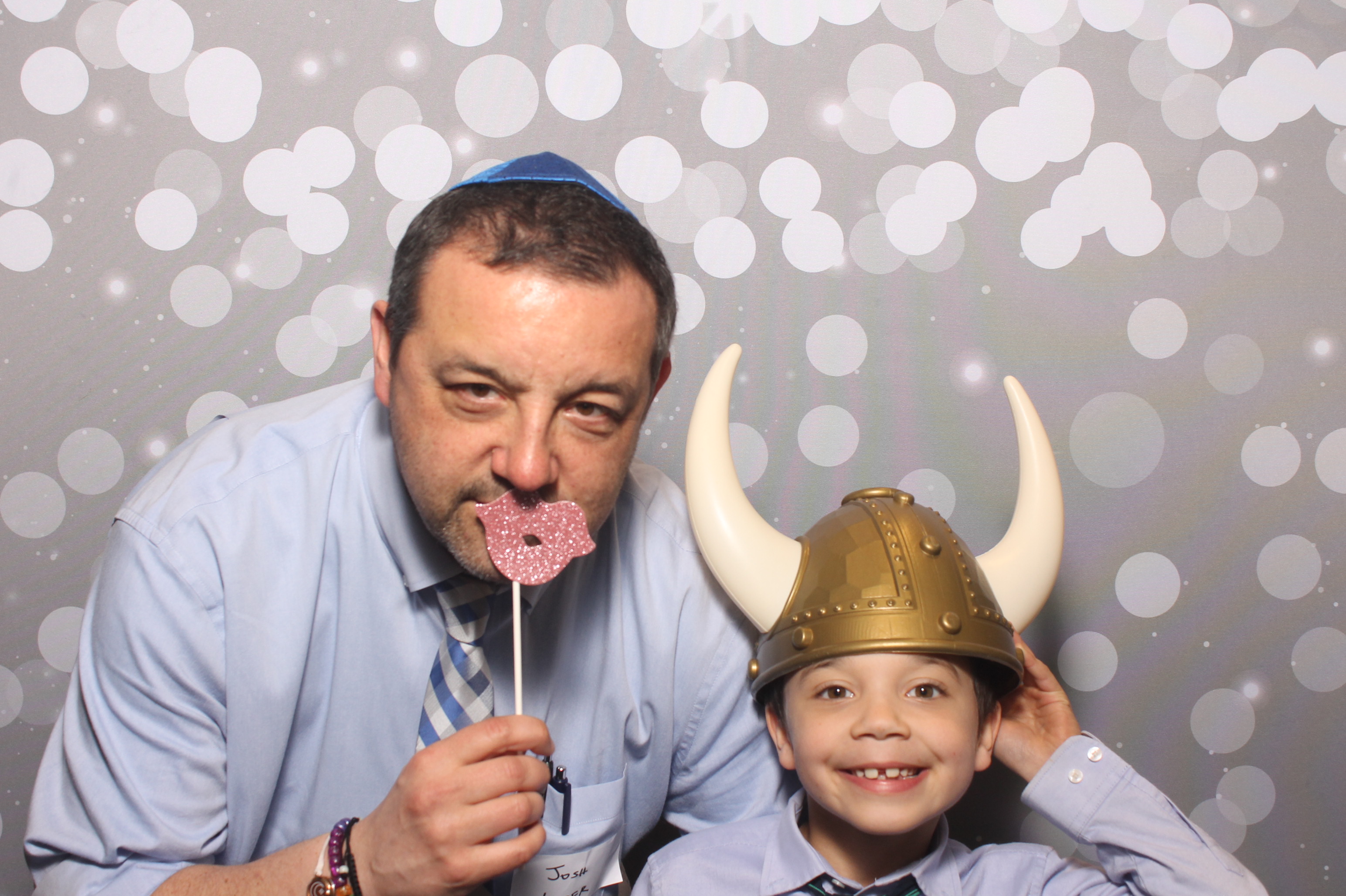 Hillel Grandparents & Special Friends Tea | View more photos from the event at gallery.photoboothcincy.com/u/PhotoBoothCincy/Hillel-Grandparents-Special-Friends-Tea