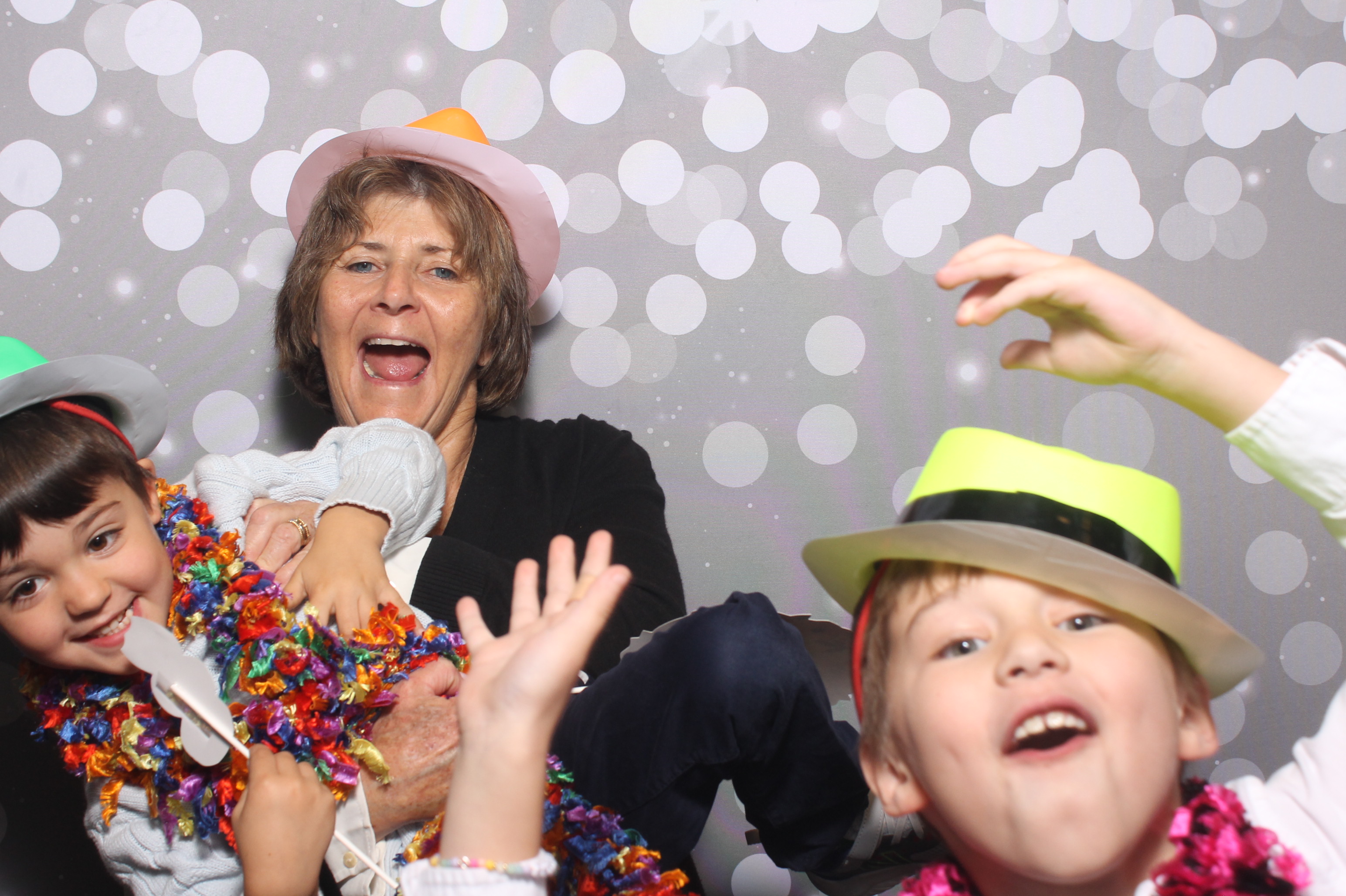 Hillel Grandparents & Special Friends Tea | View more photos from the event at gallery.photoboothcincy.com/u/PhotoBoothCincy/Hillel-Grandparents-Special-Friends-Tea