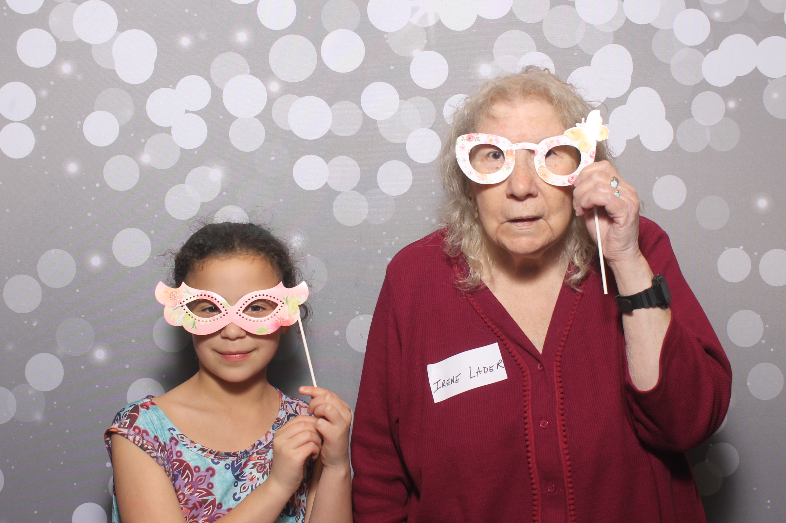 Hillel Grandparents & Special Friends Tea | View more photos from the event at gallery.photoboothcincy.com/u/PhotoBoothCincy/Hillel-Grandparents-Special-Friends-Tea