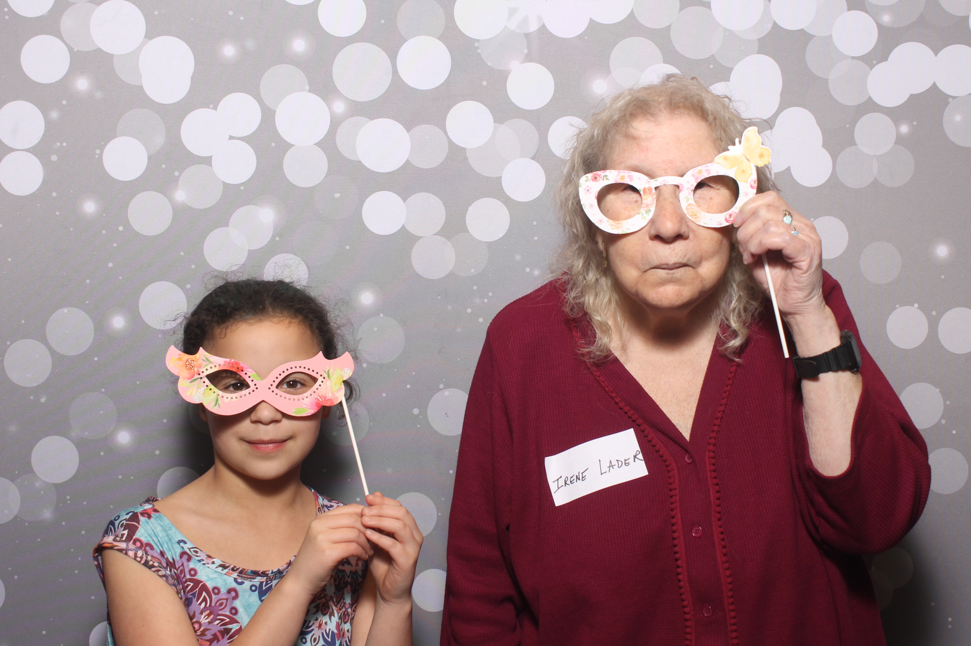 Hillel Grandparents & Special Friends Tea | View more photos from the event at gallery.photoboothcincy.com/u/PhotoBoothCincy/Hillel-Grandparents-Special-Friends-Tea