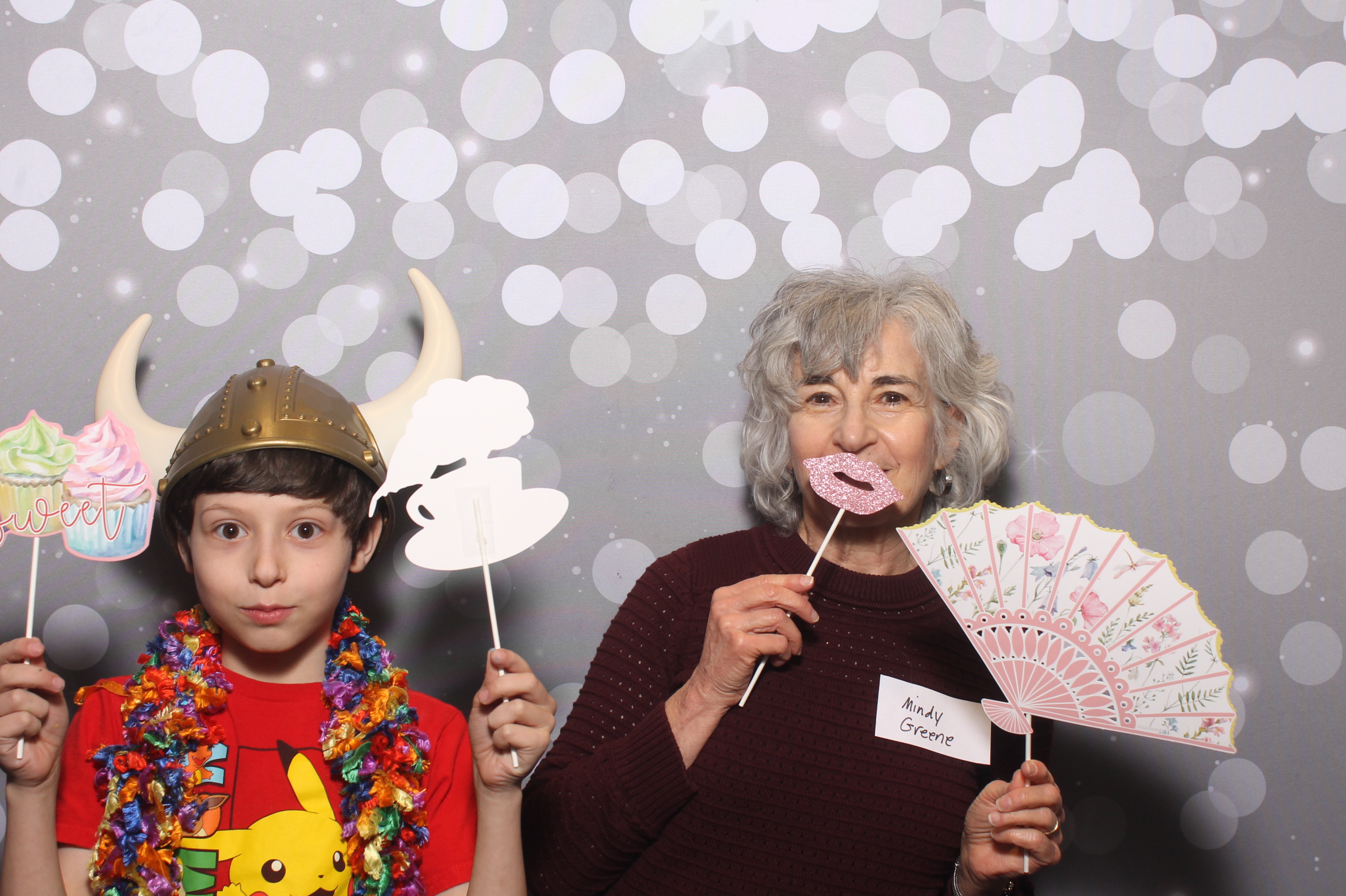 Hillel Grandparents & Special Friends Tea | View more photos from the event at gallery.photoboothcincy.com/u/PhotoBoothCincy/Hillel-Grandparents-Special-Friends-Tea