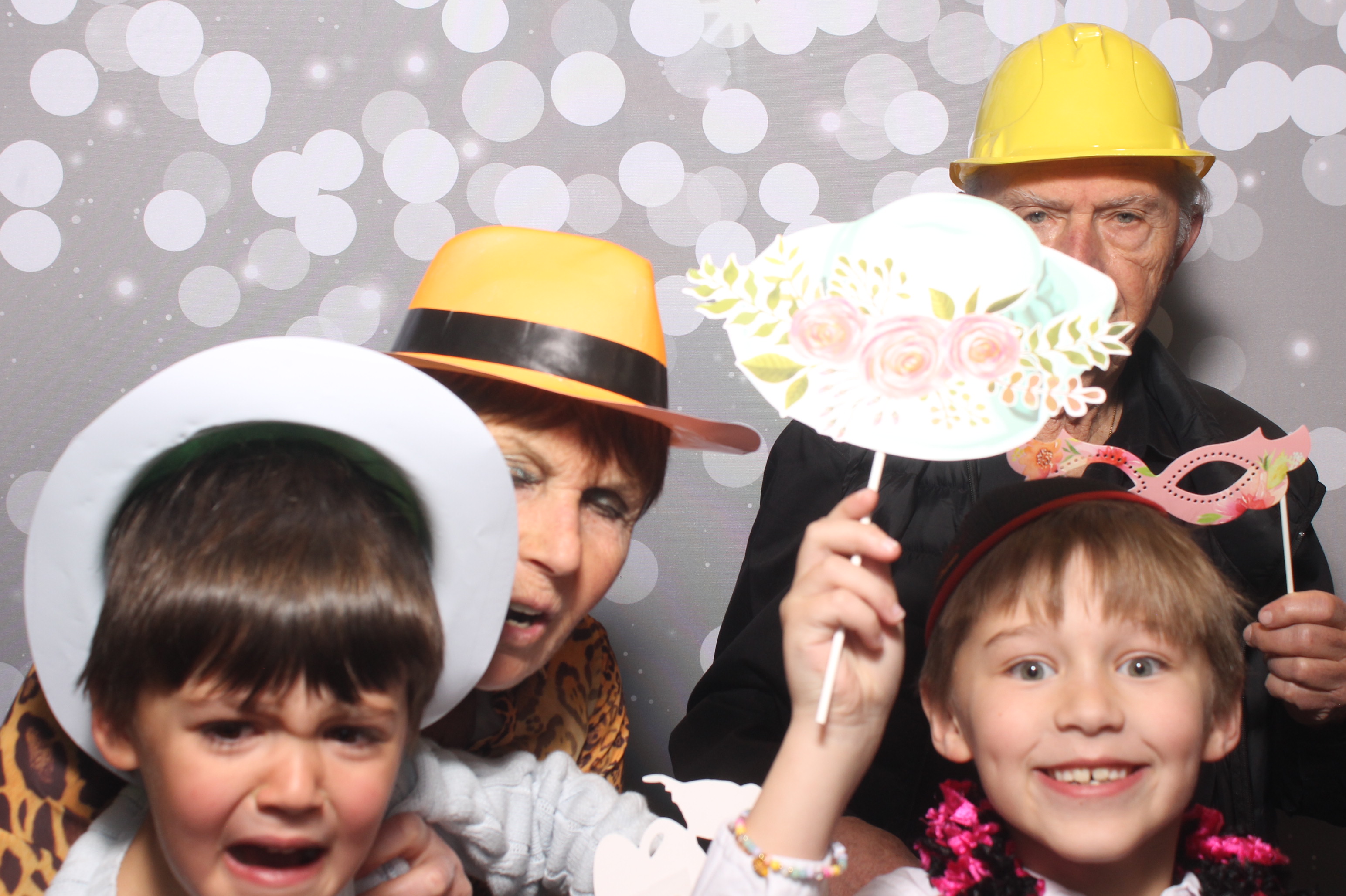 Hillel Grandparents & Special Friends Tea | View more photos from the event at gallery.photoboothcincy.com/u/PhotoBoothCincy/Hillel-Grandparents-Special-Friends-Tea