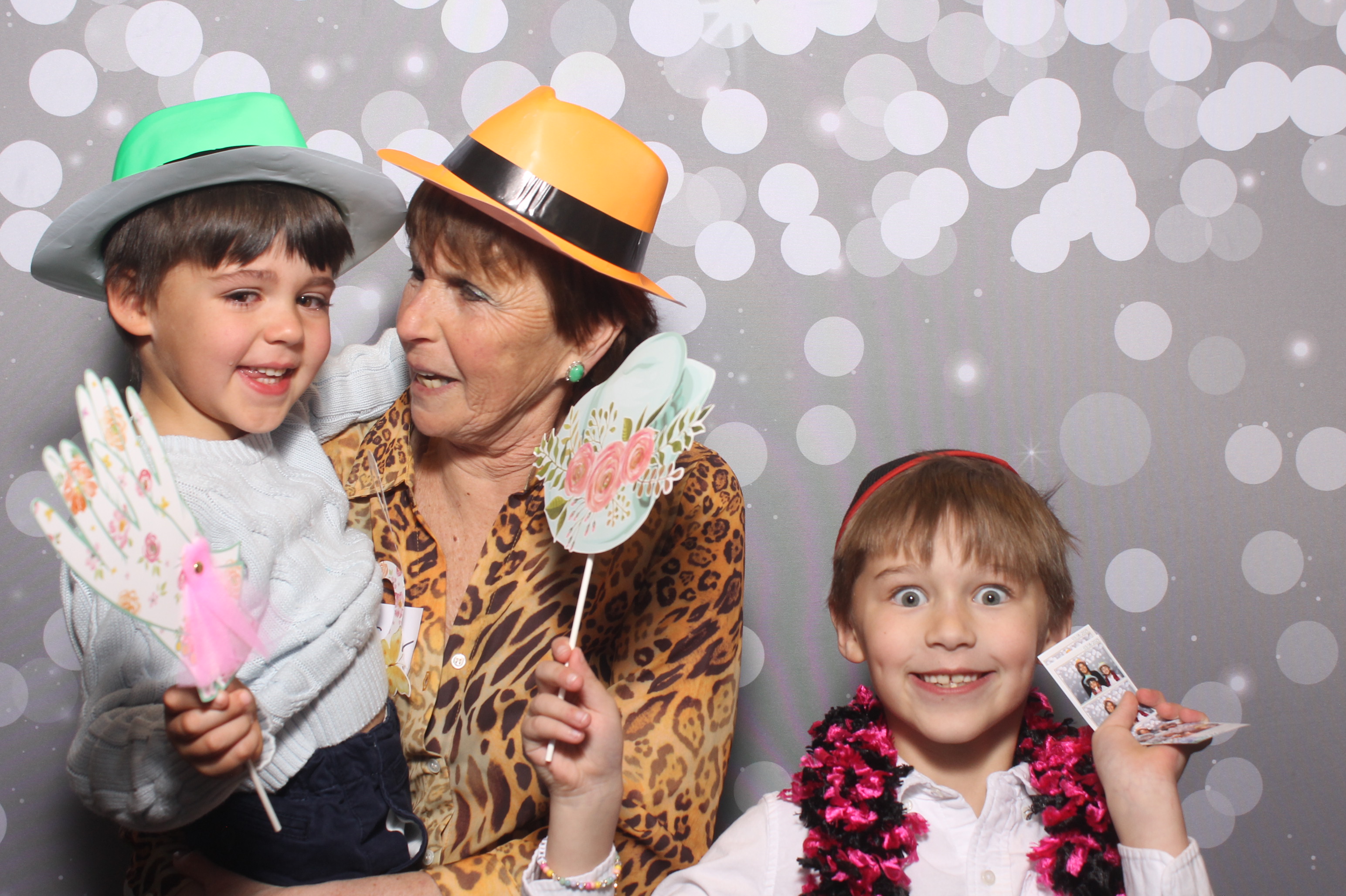 Hillel Grandparents & Special Friends Tea | View more photos from the event at gallery.photoboothcincy.com/u/PhotoBoothCincy/Hillel-Grandparents-Special-Friends-Tea