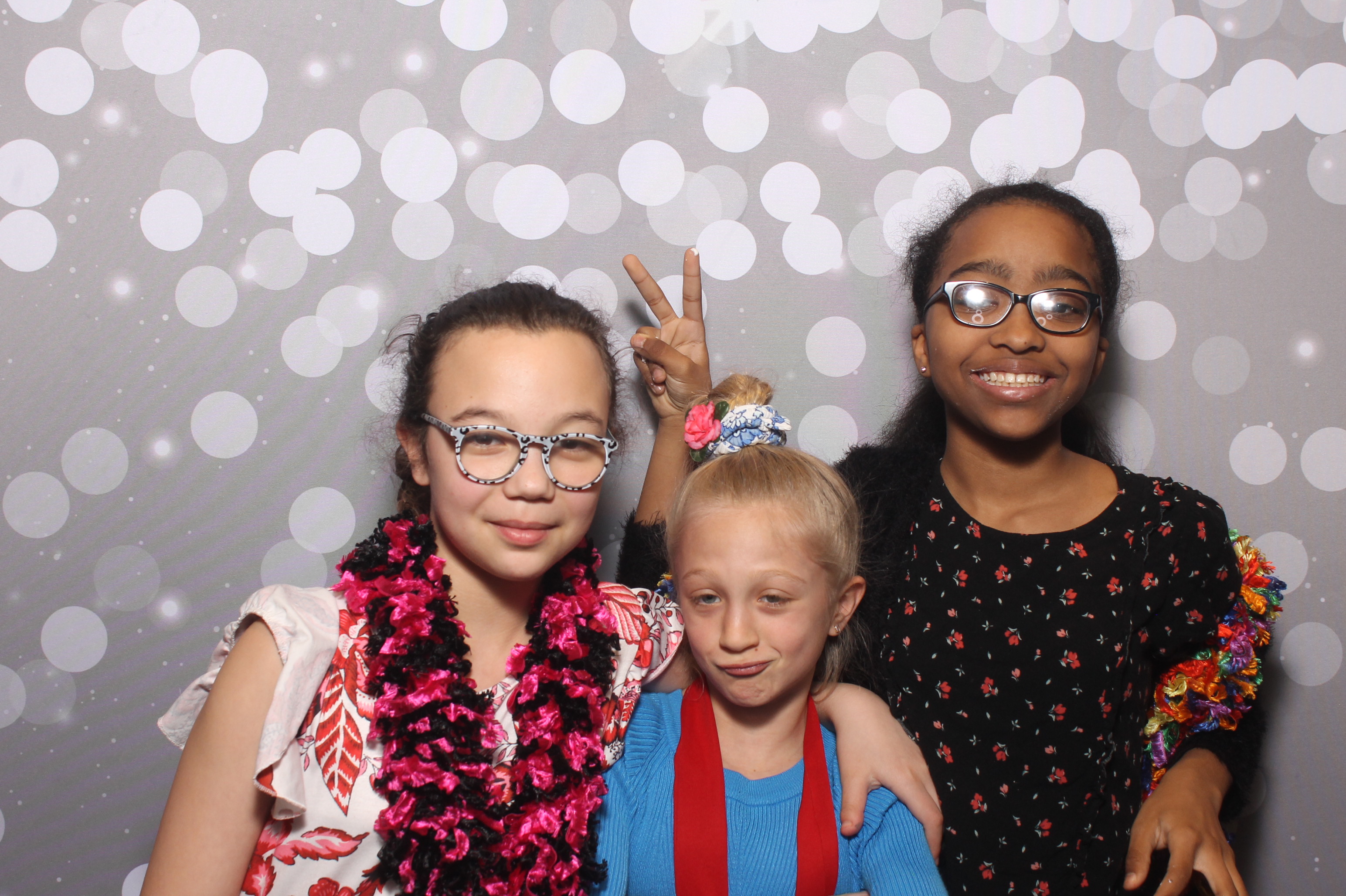Hillel Grandparents & Special Friends Tea | View more photos from the event at gallery.photoboothcincy.com/u/PhotoBoothCincy/Hillel-Grandparents-Special-Friends-Tea