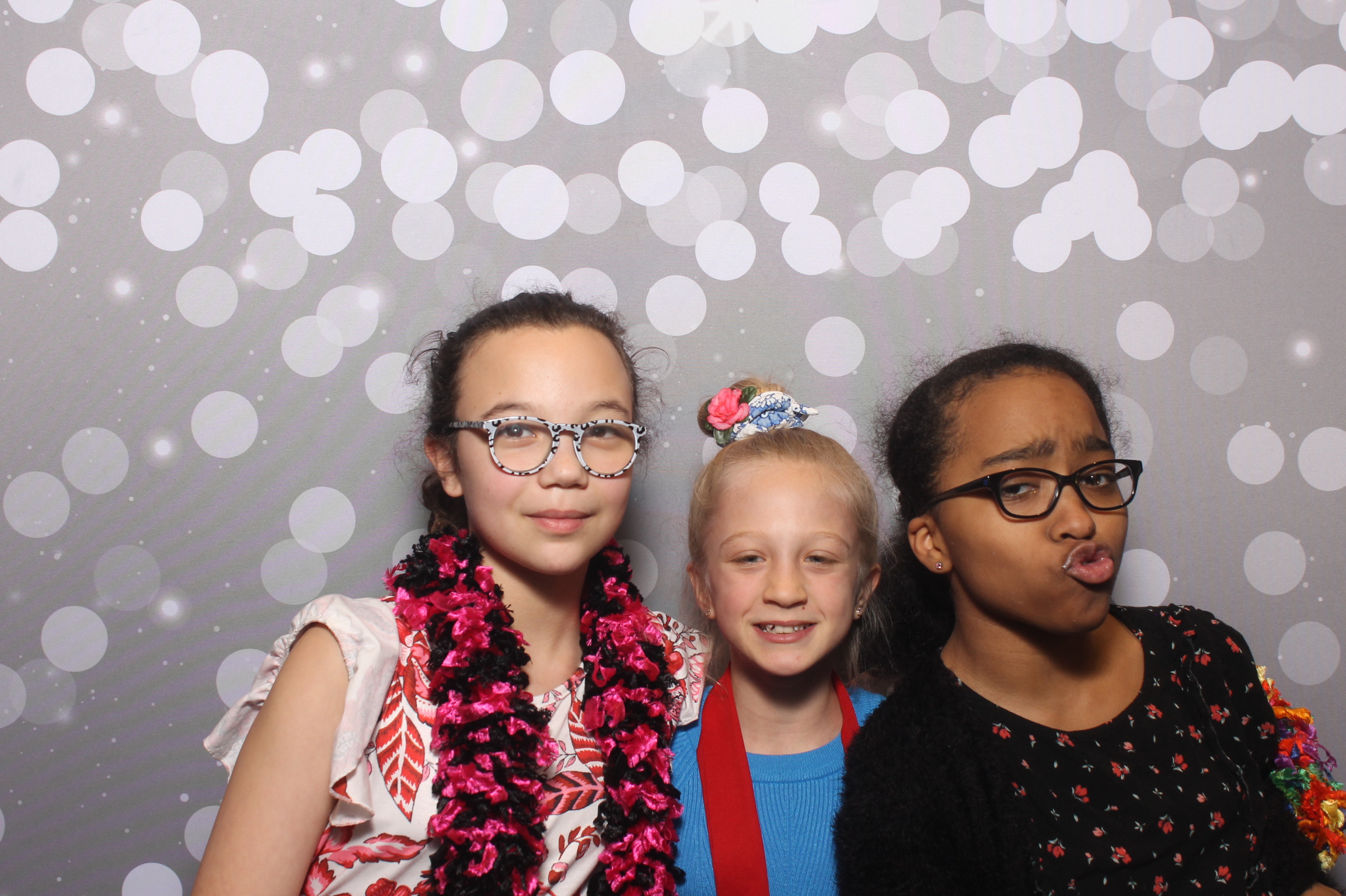 Hillel Grandparents & Special Friends Tea | View more photos from the event at gallery.photoboothcincy.com/u/PhotoBoothCincy/Hillel-Grandparents-Special-Friends-Tea