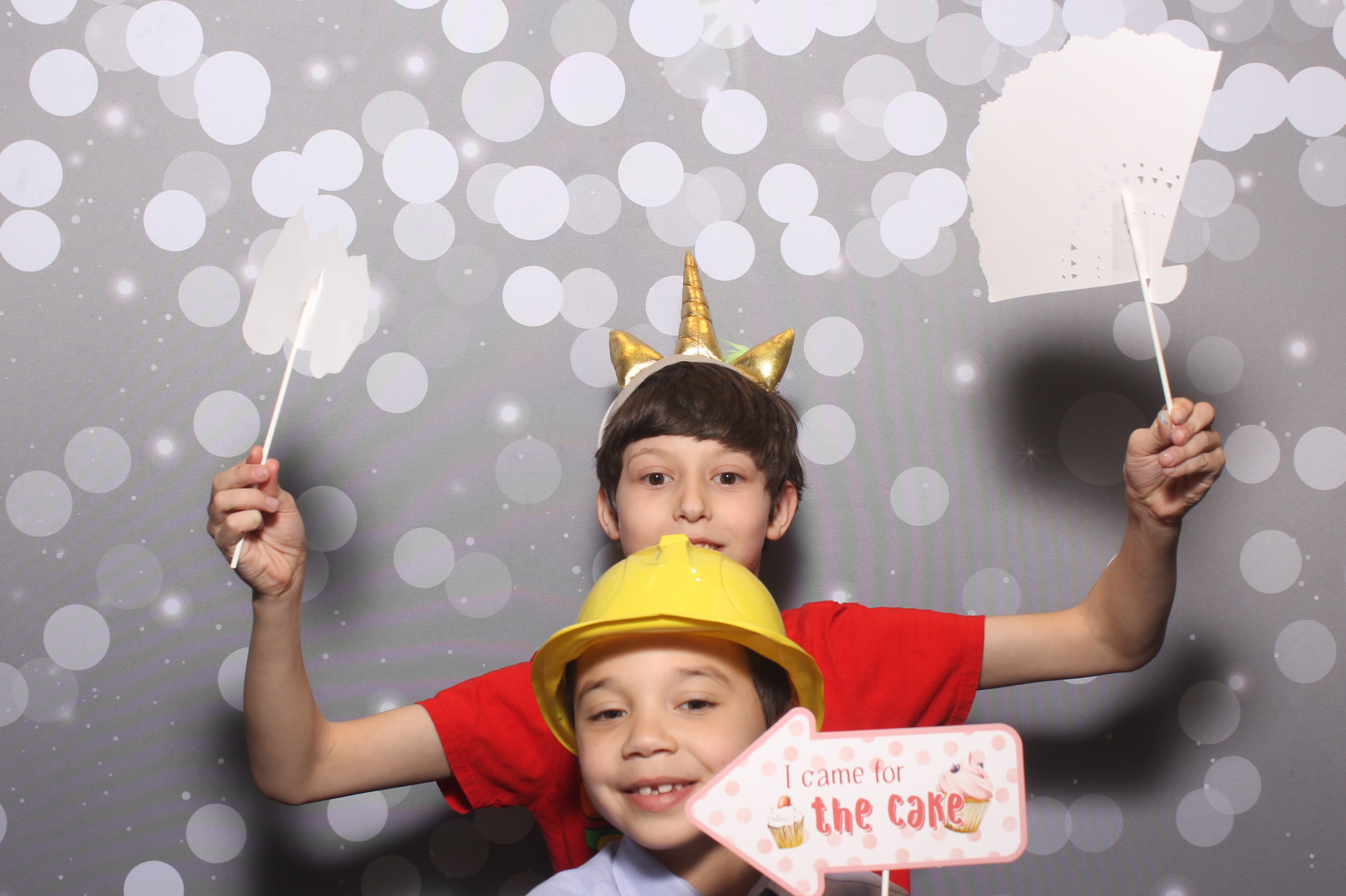 Hillel Grandparents & Special Friends Tea | View more photos from the event at gallery.photoboothcincy.com/u/PhotoBoothCincy/Hillel-Grandparents-Special-Friends-Tea