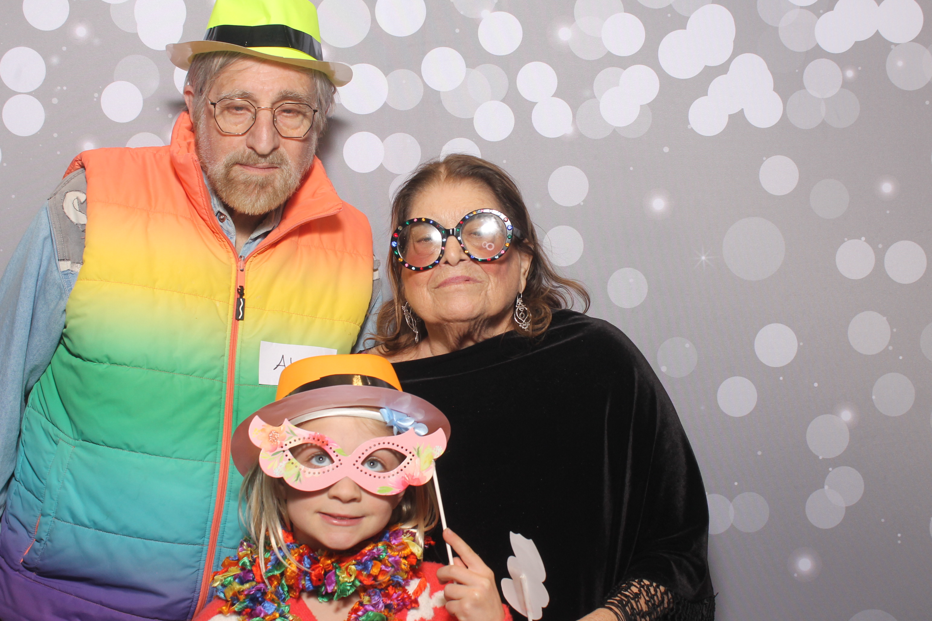 Hillel Grandparents & Special Friends Tea | View more photos from the event at gallery.photoboothcincy.com/u/PhotoBoothCincy/Hillel-Grandparents-Special-Friends-Tea