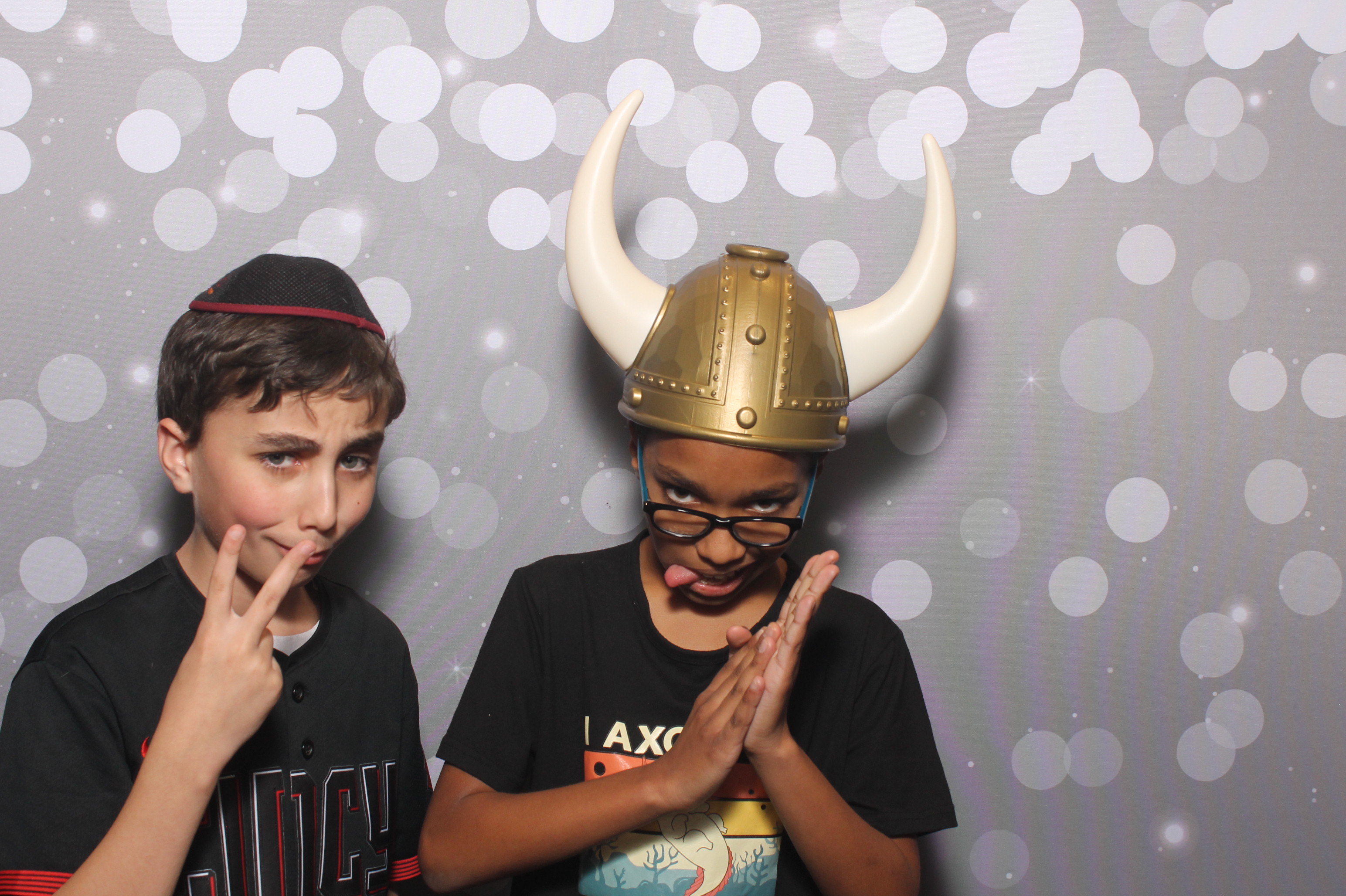 Hillel Grandparents & Special Friends Tea | View more photos from the event at gallery.photoboothcincy.com/u/PhotoBoothCincy/Hillel-Grandparents-Special-Friends-Tea