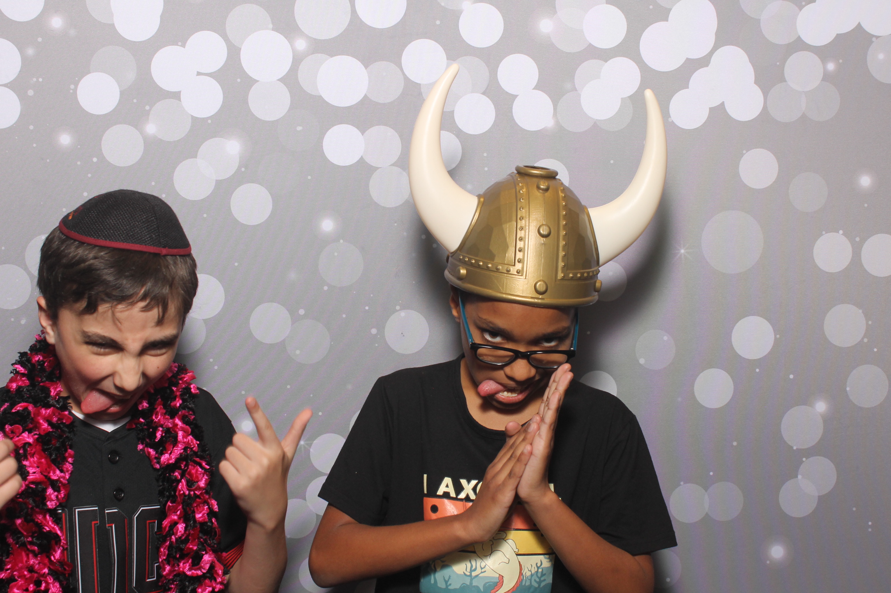 Hillel Grandparents & Special Friends Tea | View more photos from the event at gallery.photoboothcincy.com/u/PhotoBoothCincy/Hillel-Grandparents-Special-Friends-Tea