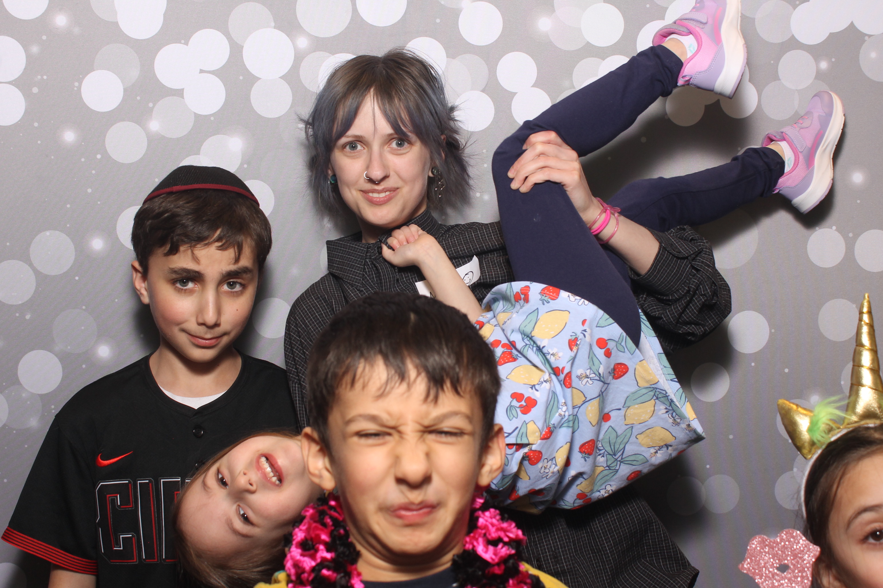 Hillel Grandparents & Special Friends Tea | View more photos from the event at gallery.photoboothcincy.com/u/PhotoBoothCincy/Hillel-Grandparents-Special-Friends-Tea