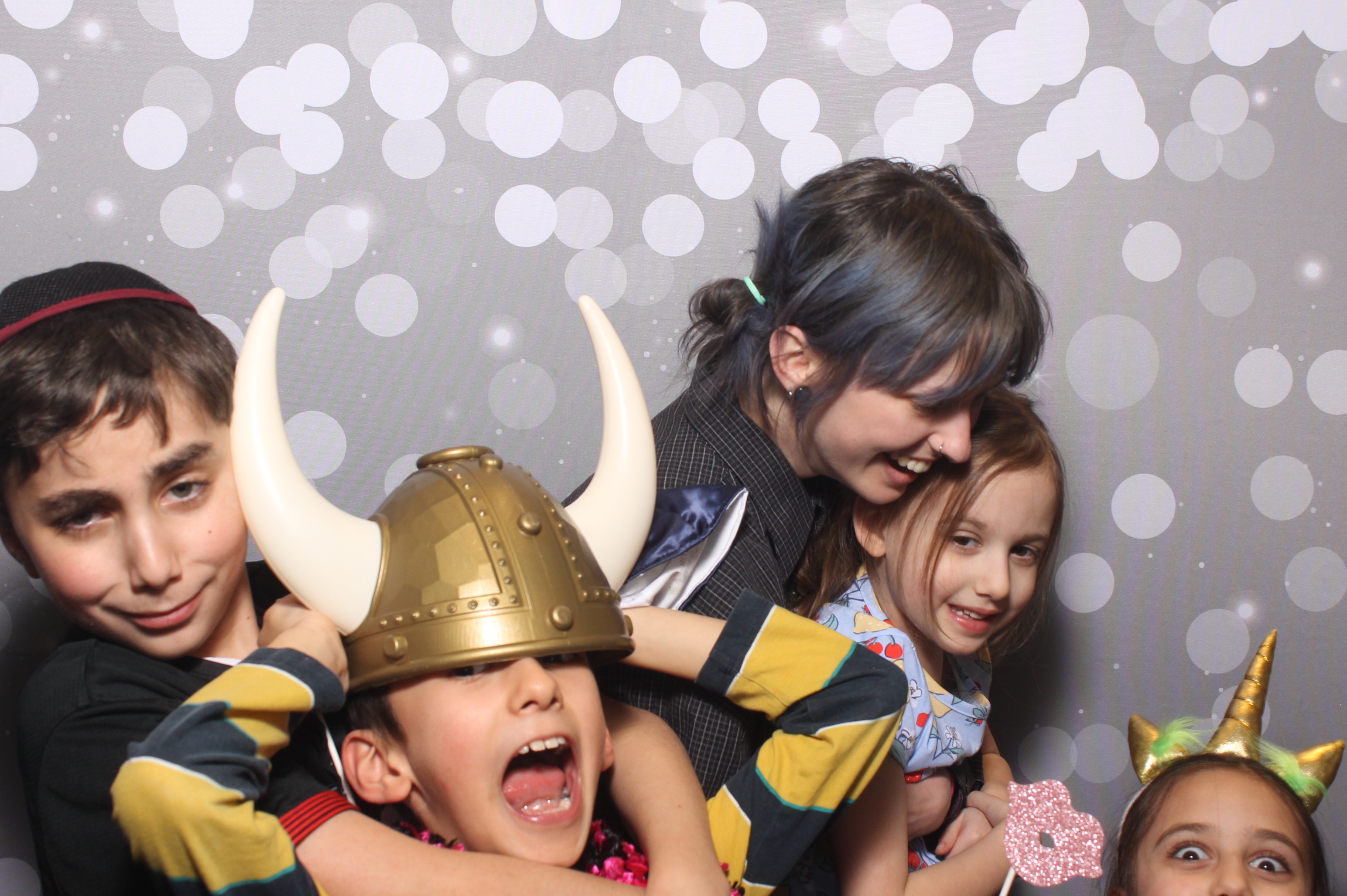 Hillel Grandparents & Special Friends Tea | View more photos from the event at gallery.photoboothcincy.com/u/PhotoBoothCincy/Hillel-Grandparents-Special-Friends-Tea