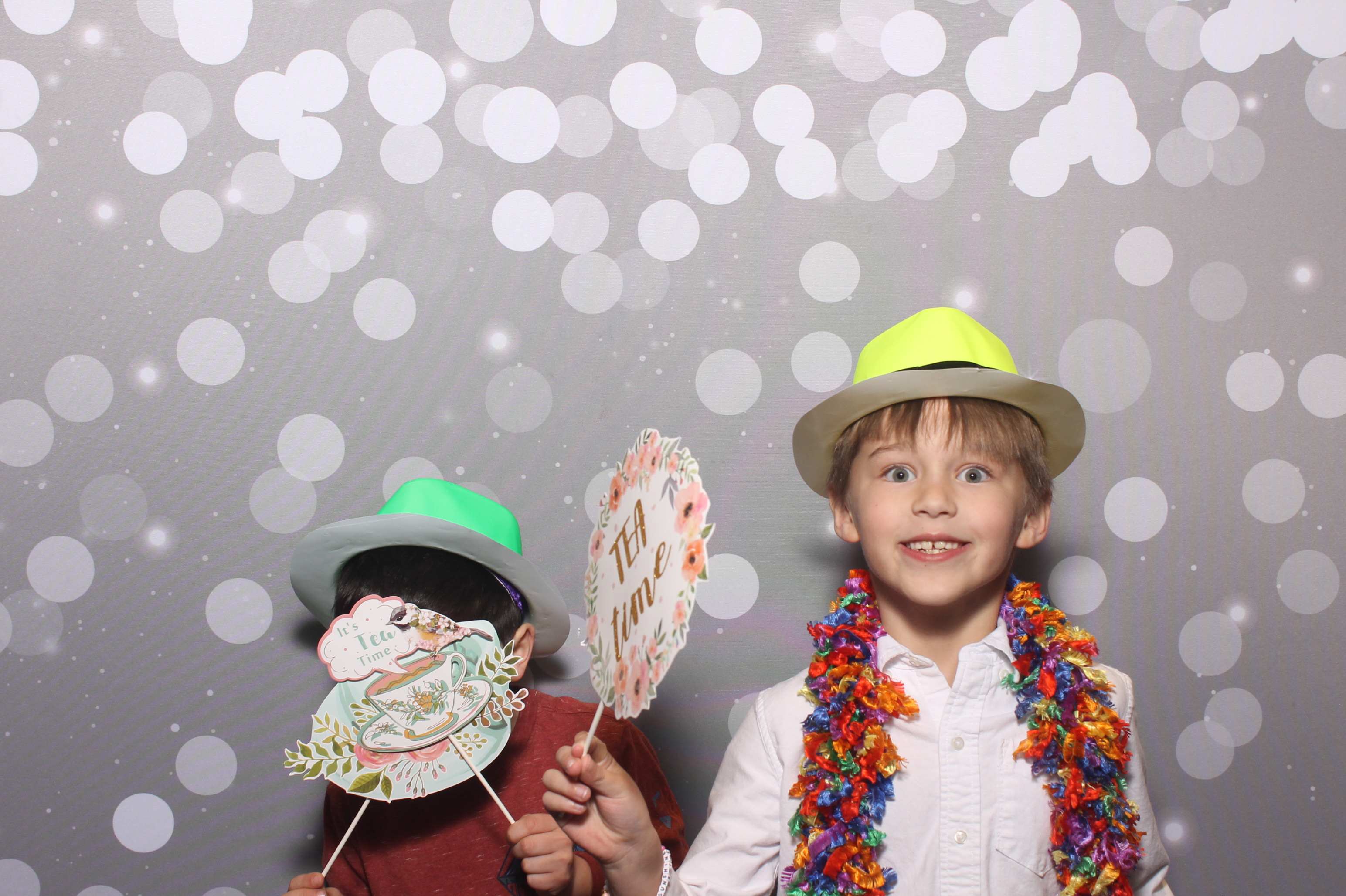 Hillel Grandparents & Special Friends Tea | View more photos from the event at gallery.photoboothcincy.com/u/PhotoBoothCincy/Hillel-Grandparents-Special-Friends-Tea
