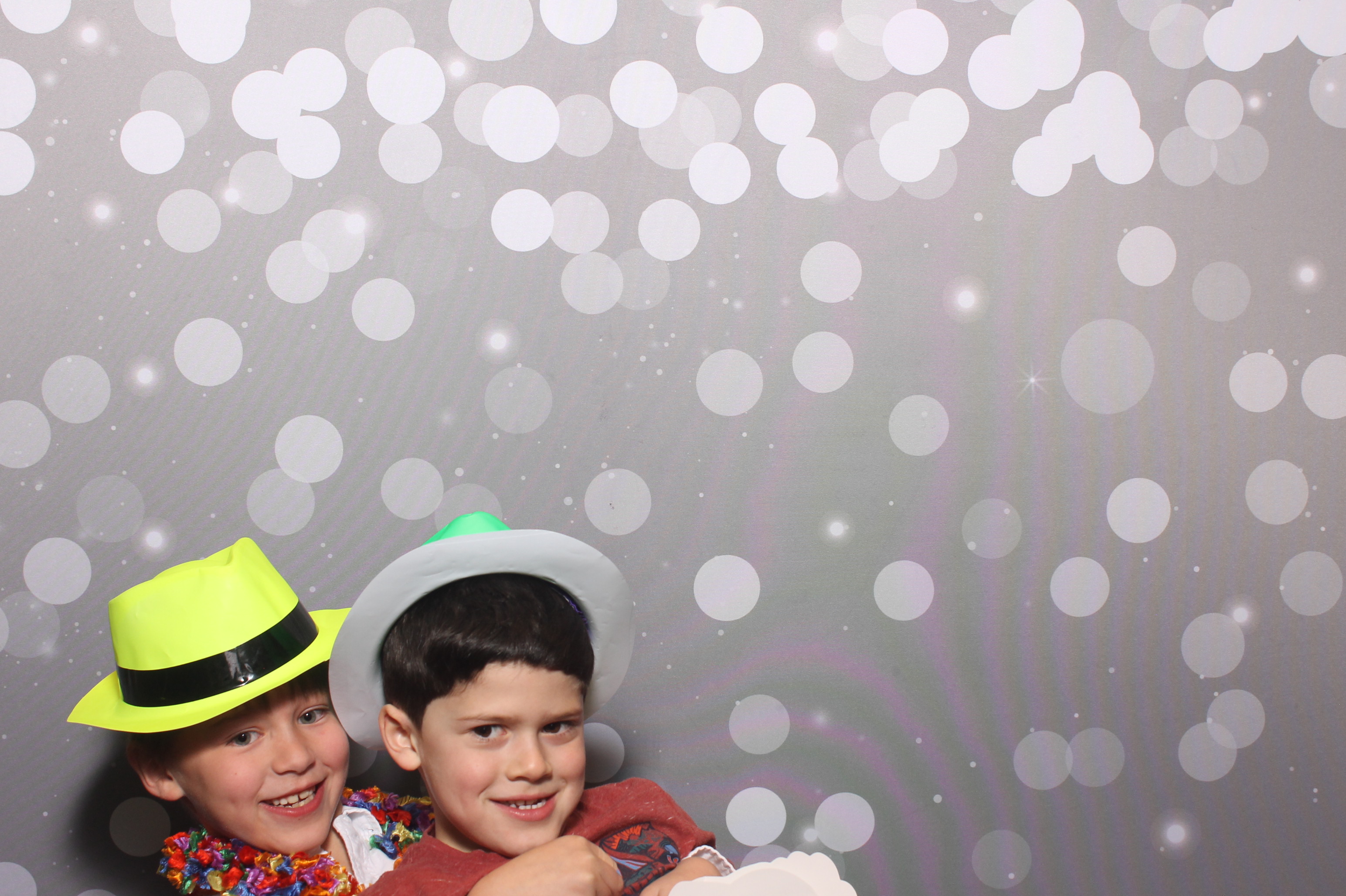 Hillel Grandparents & Special Friends Tea | View more photos from the event at gallery.photoboothcincy.com/u/PhotoBoothCincy/Hillel-Grandparents-Special-Friends-Tea