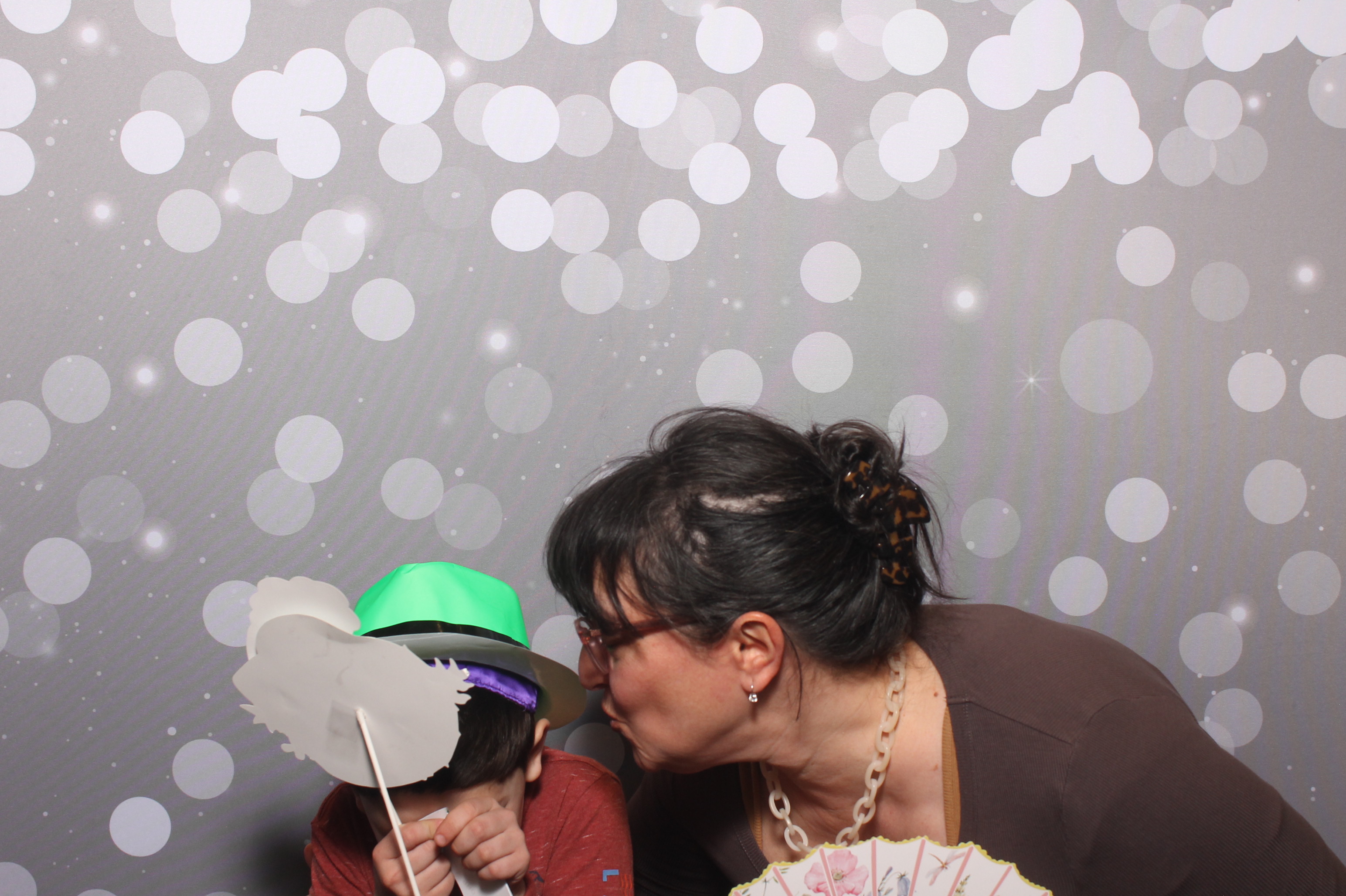 Hillel Grandparents & Special Friends Tea | View more photos from the event at gallery.photoboothcincy.com/u/PhotoBoothCincy/Hillel-Grandparents-Special-Friends-Tea