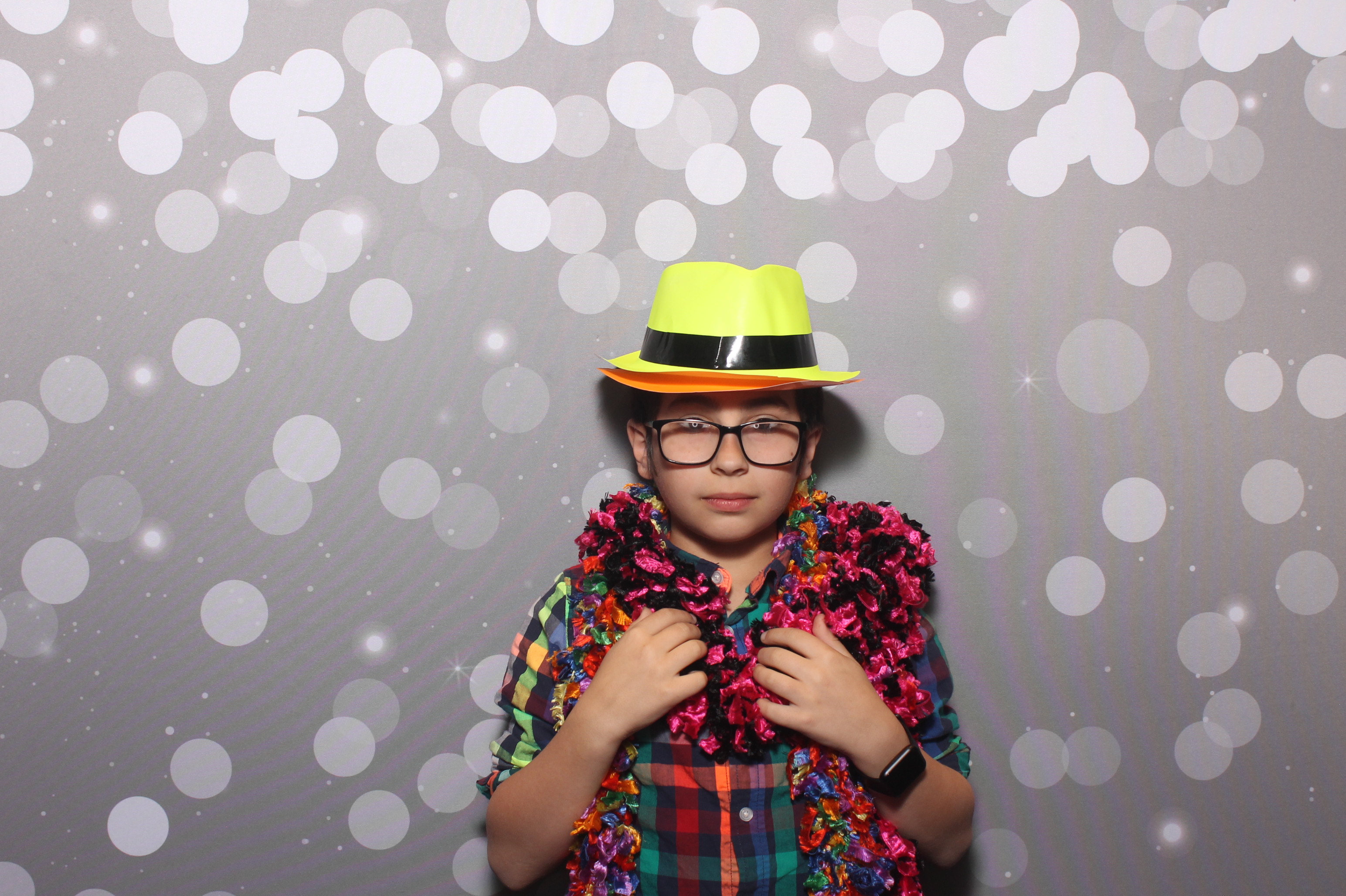 Hillel Grandparents & Special Friends Tea | View more photos from the event at gallery.photoboothcincy.com/u/PhotoBoothCincy/Hillel-Grandparents-Special-Friends-Tea