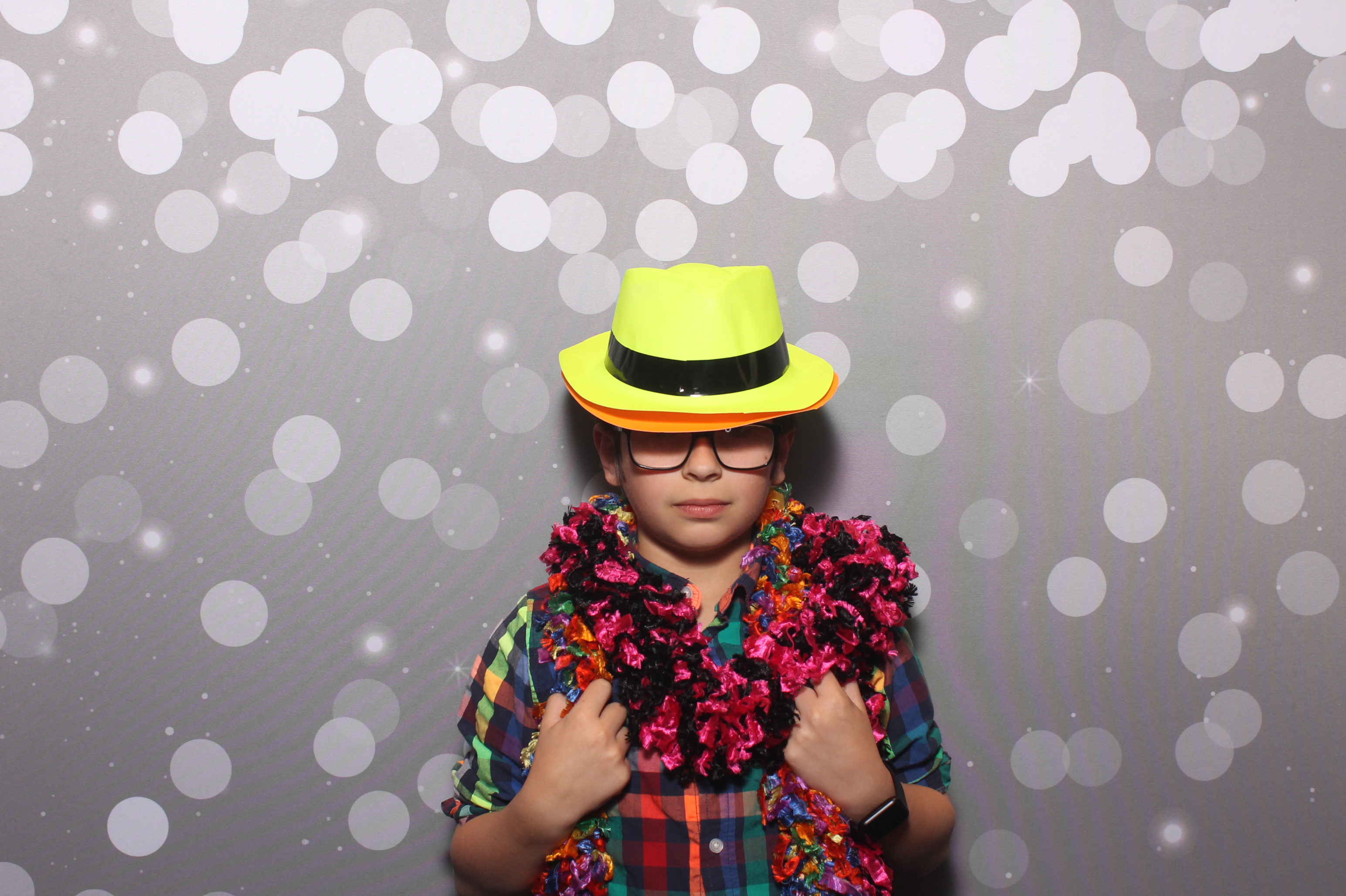 Hillel Grandparents & Special Friends Tea | View more photos from the event at gallery.photoboothcincy.com/u/PhotoBoothCincy/Hillel-Grandparents-Special-Friends-Tea