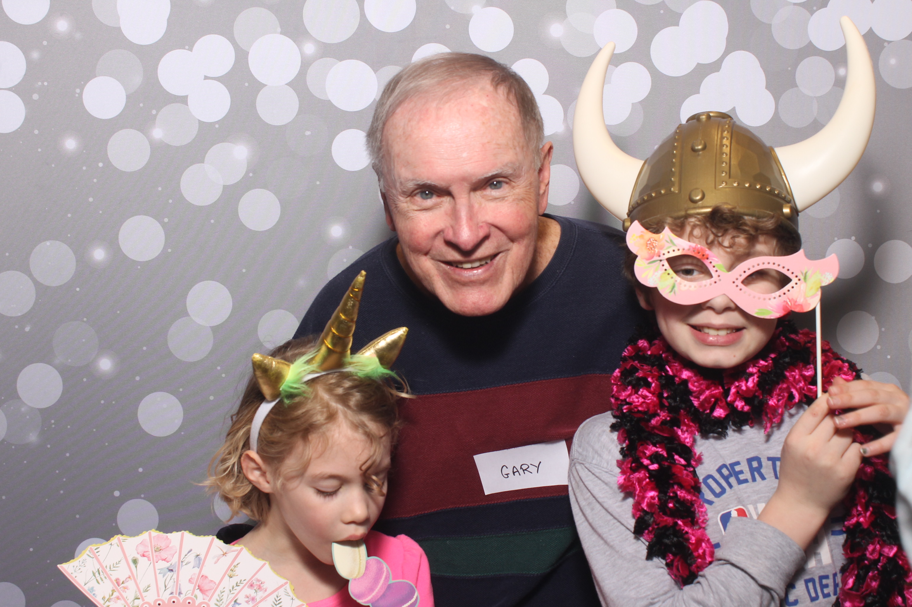 Hillel Grandparents & Special Friends Tea | View more photos from the event at gallery.photoboothcincy.com/u/PhotoBoothCincy/Hillel-Grandparents-Special-Friends-Tea
