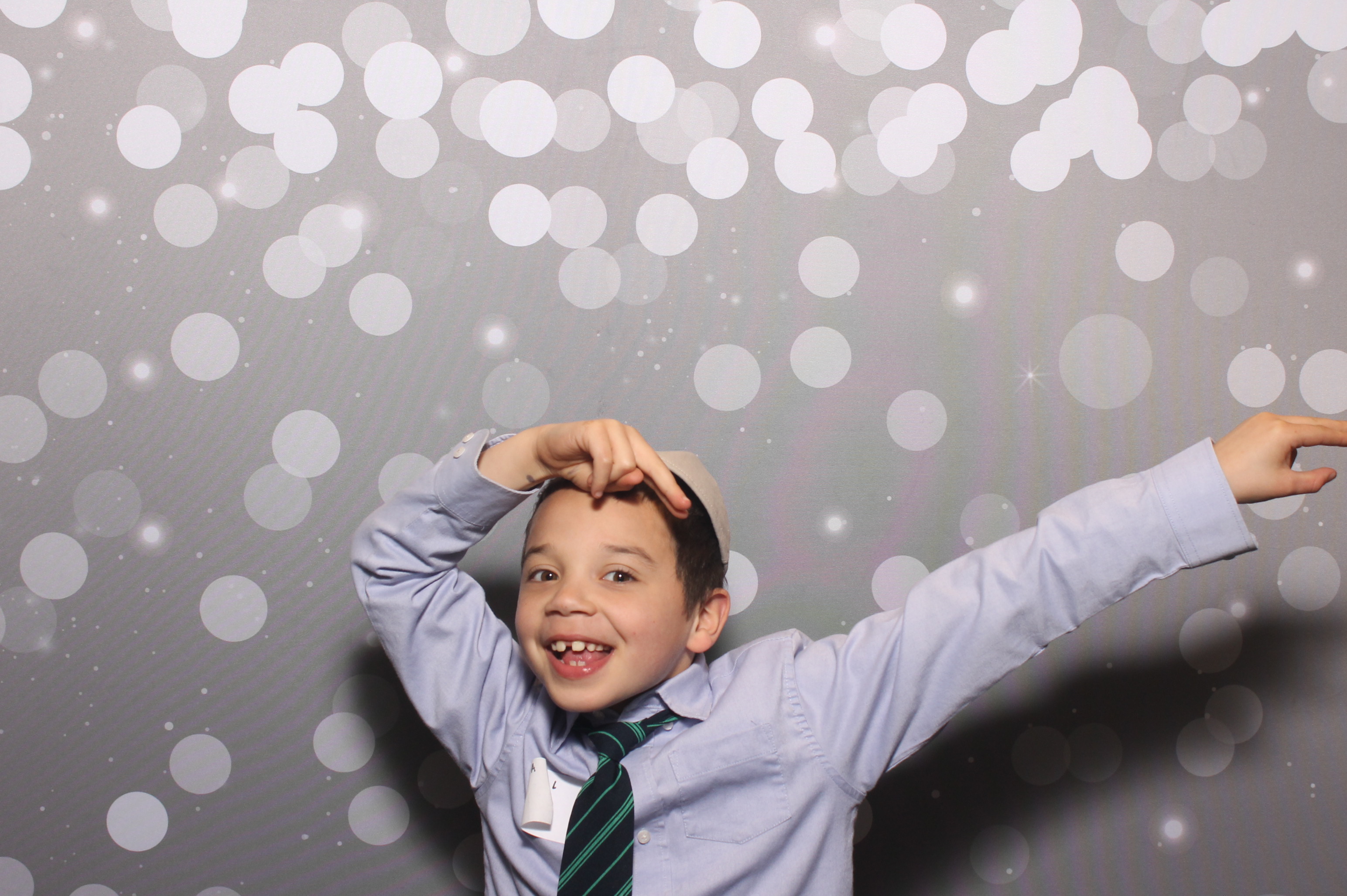Hillel Grandparents & Special Friends Tea | View more photos from the event at gallery.photoboothcincy.com/u/PhotoBoothCincy/Hillel-Grandparents-Special-Friends-Tea