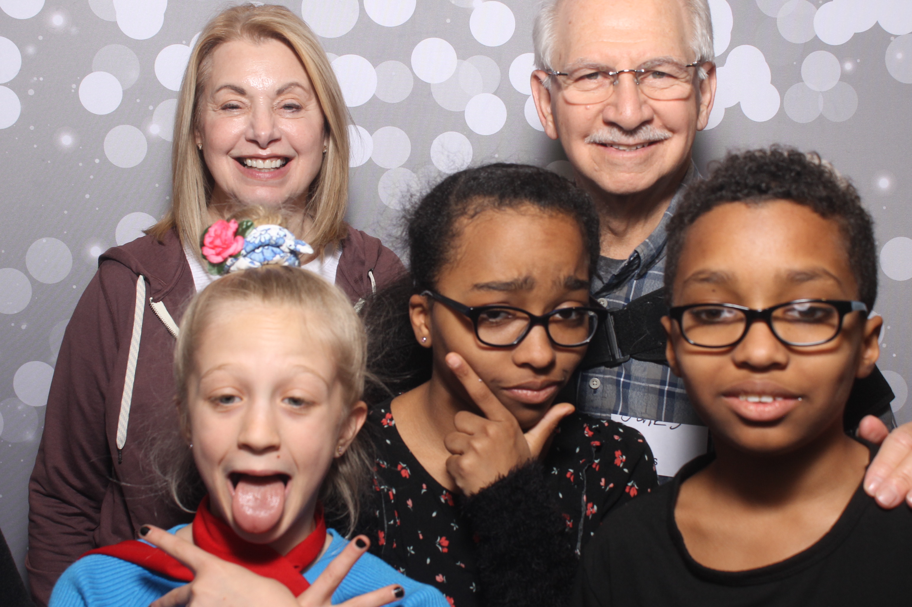 Hillel Grandparents & Special Friends Tea | View more photos from the event at gallery.photoboothcincy.com/u/PhotoBoothCincy/Hillel-Grandparents-Special-Friends-Tea