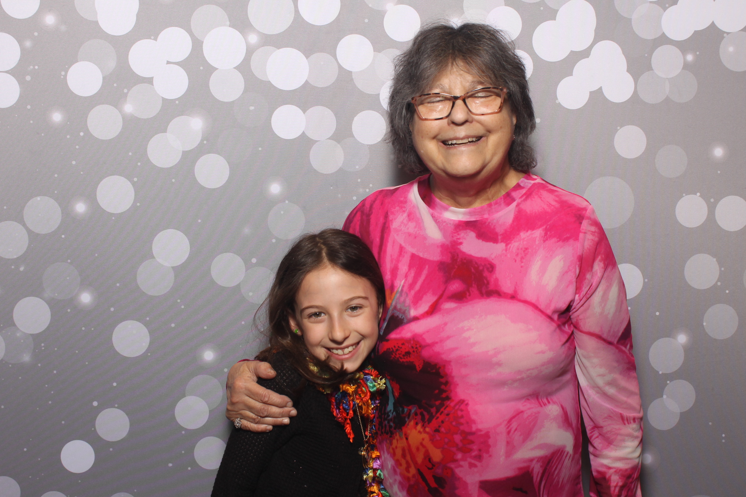 Hillel Grandparents & Special Friends Tea | View more photos from the event at gallery.photoboothcincy.com/u/PhotoBoothCincy/Hillel-Grandparents-Special-Friends-Tea