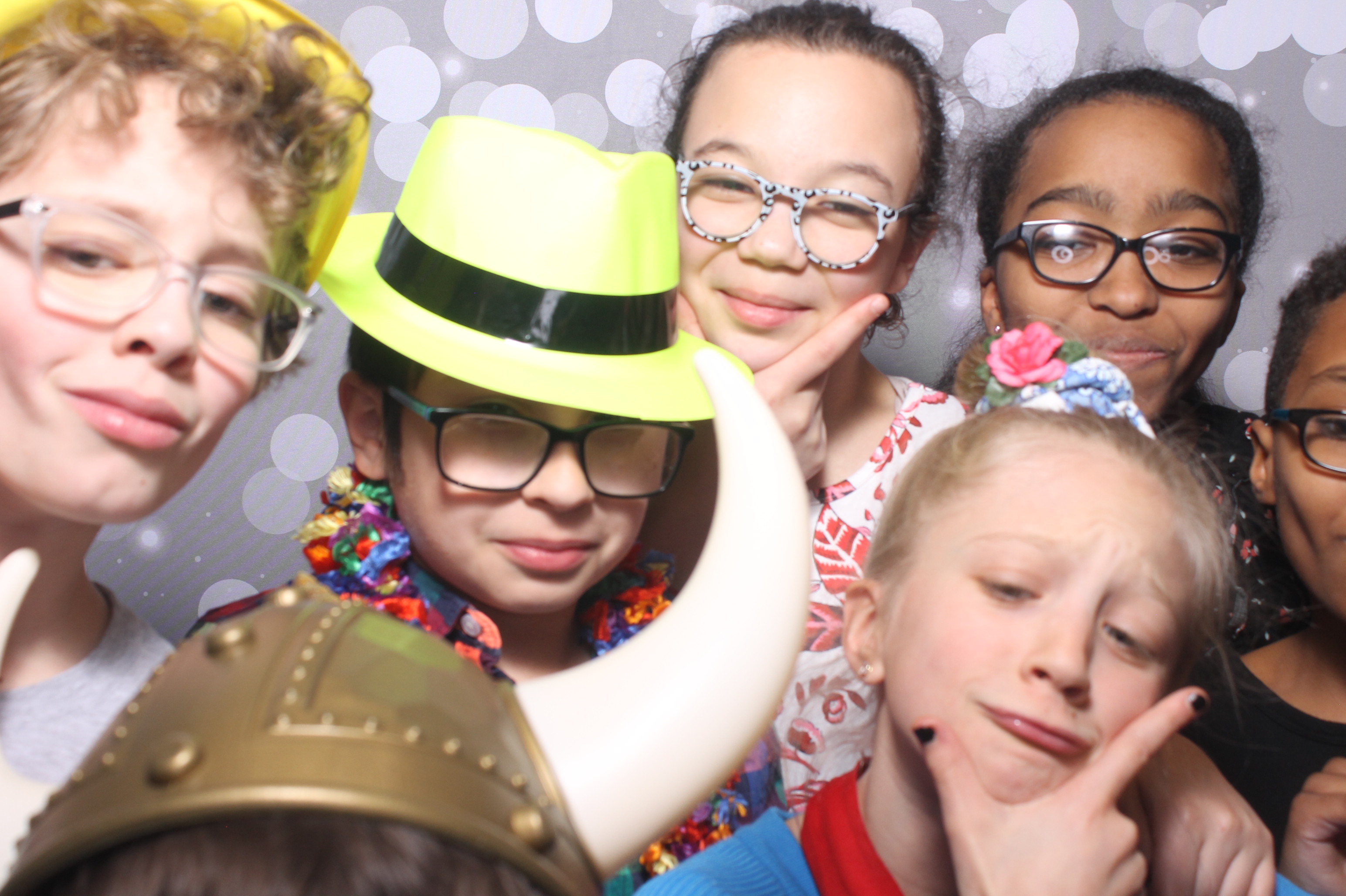 Hillel Grandparents & Special Friends Tea | View more photos from the event at gallery.photoboothcincy.com/u/PhotoBoothCincy/Hillel-Grandparents-Special-Friends-Tea