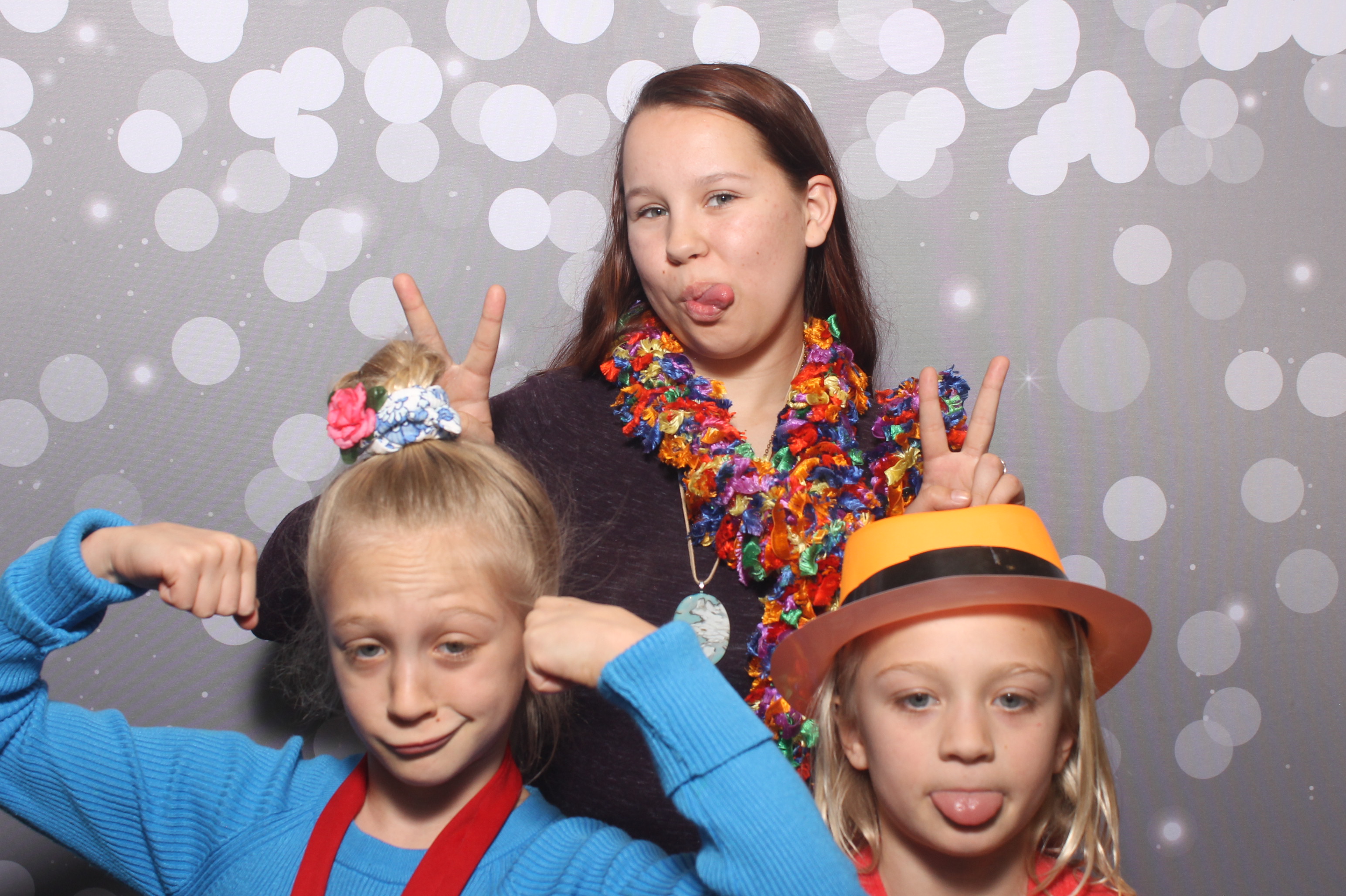 Hillel Grandparents & Special Friends Tea | View more photos from the event at gallery.photoboothcincy.com/u/PhotoBoothCincy/Hillel-Grandparents-Special-Friends-Tea