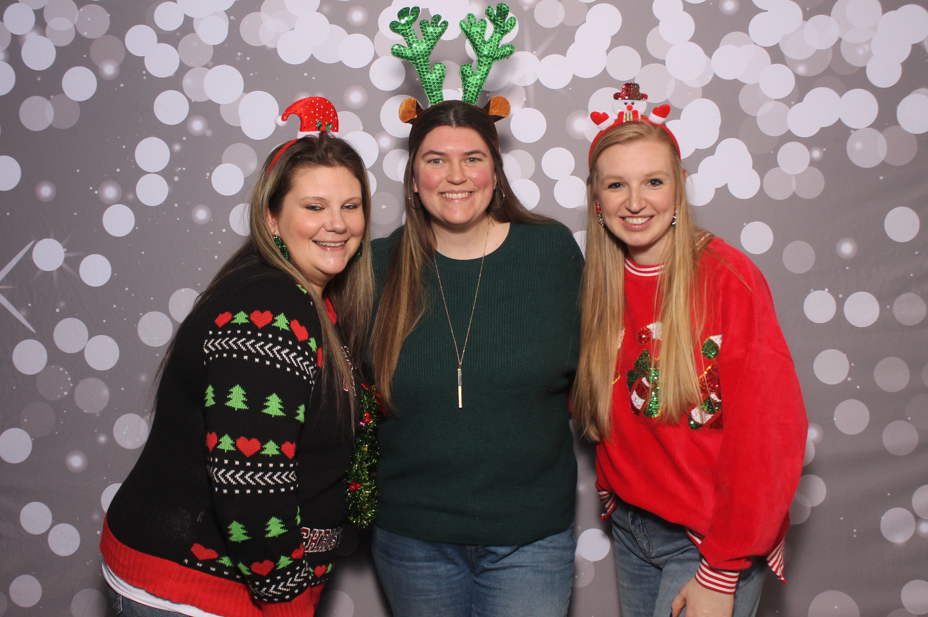 IGS Christmas Party | View more photos from the event at gallery.photoboothcincy.com/u/PhotoBoothCincy/IGS-Christmas-Party