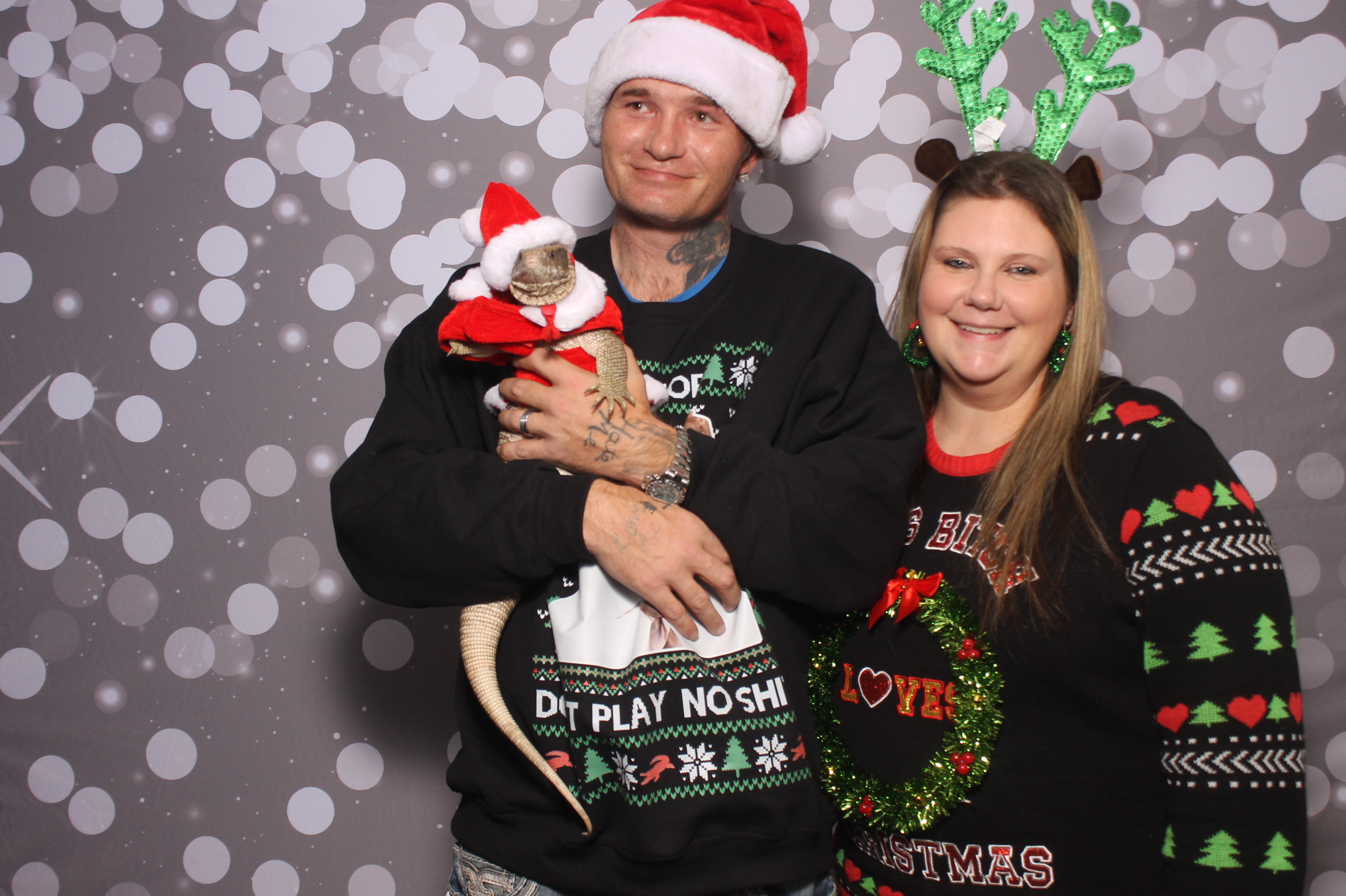 IGS Christmas Party | View more photos from the event at gallery.photoboothcincy.com/u/PhotoBoothCincy/IGS-Christmas-Party