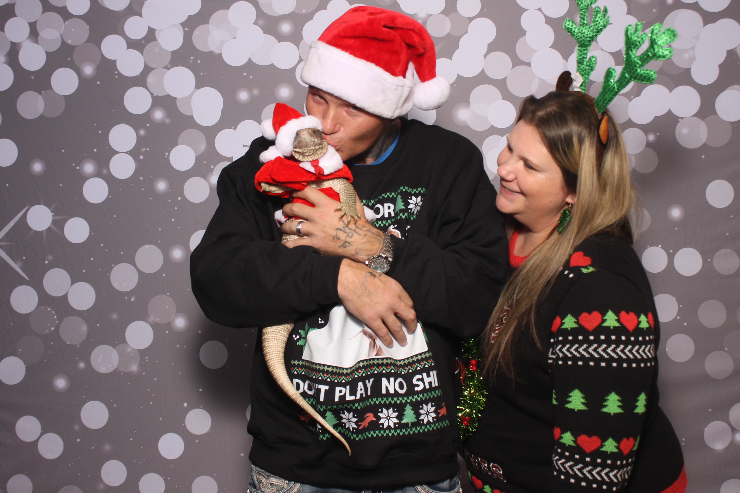 IGS Christmas Party | View more photos from the event at gallery.photoboothcincy.com/u/PhotoBoothCincy/IGS-Christmas-Party
