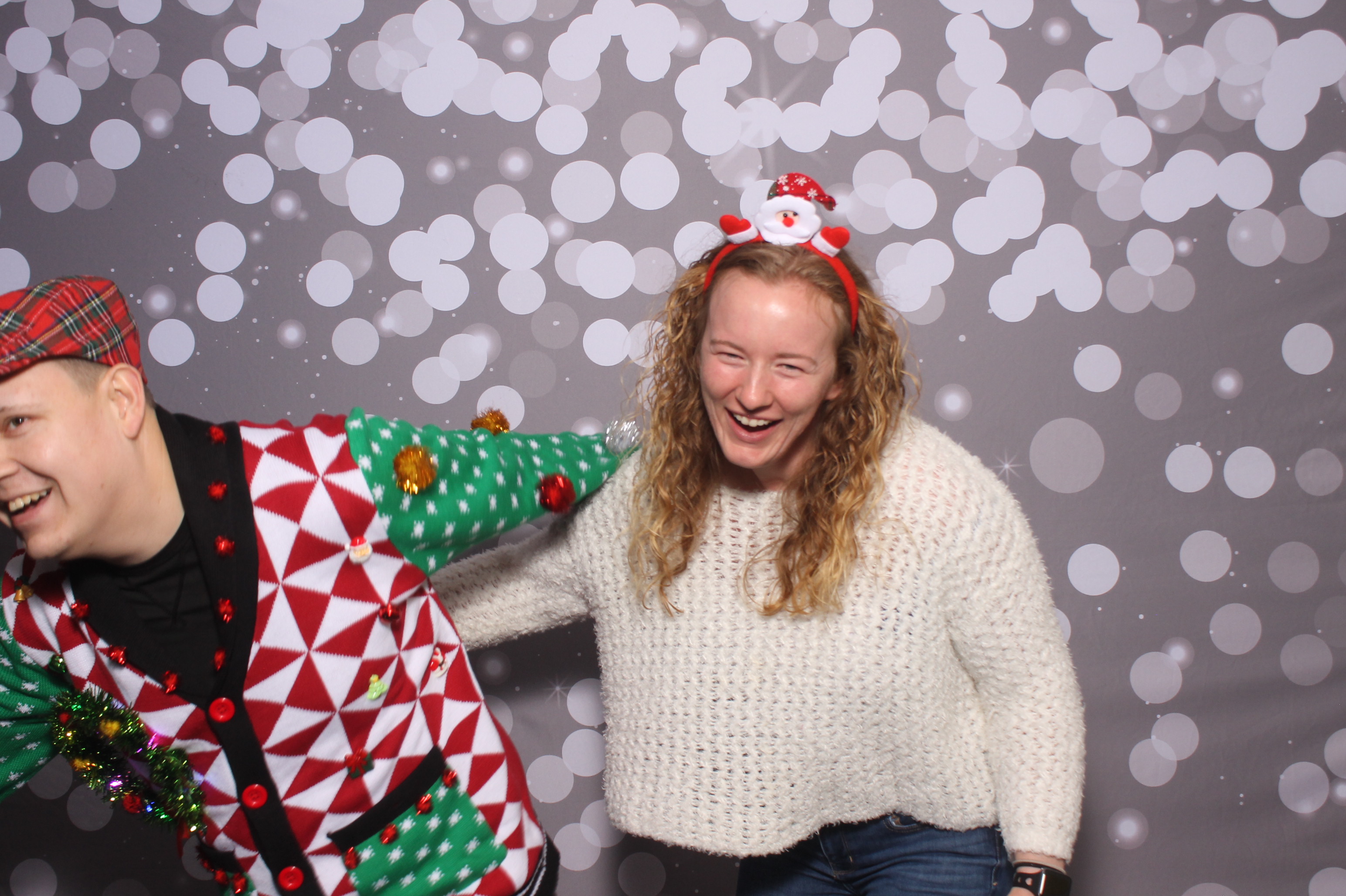 IGS Christmas Party | View more photos from the event at gallery.photoboothcincy.com/u/PhotoBoothCincy/IGS-Christmas-Party