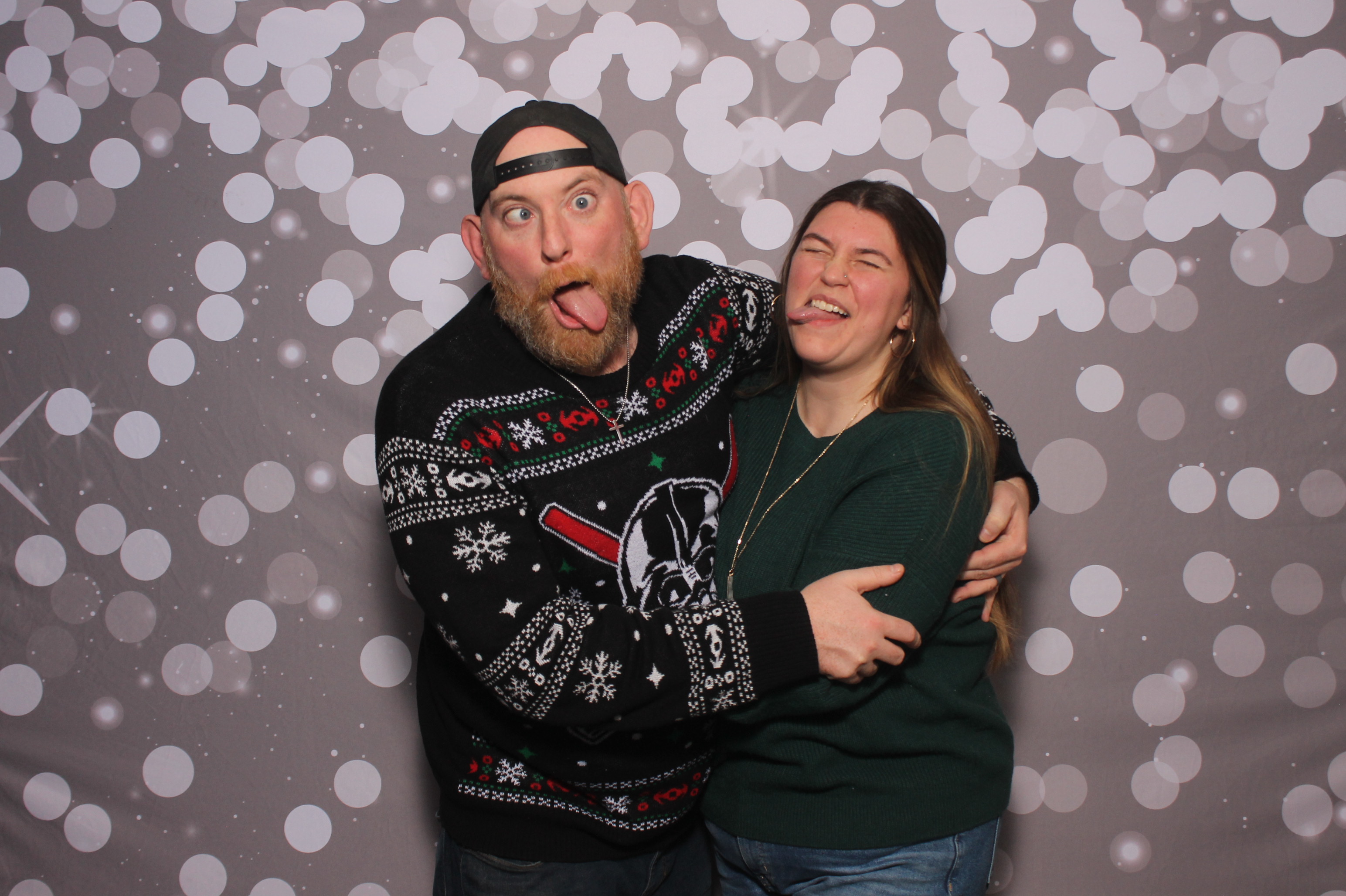 IGS Christmas Party | View more photos from the event at gallery.photoboothcincy.com/u/PhotoBoothCincy/IGS-Christmas-Party
