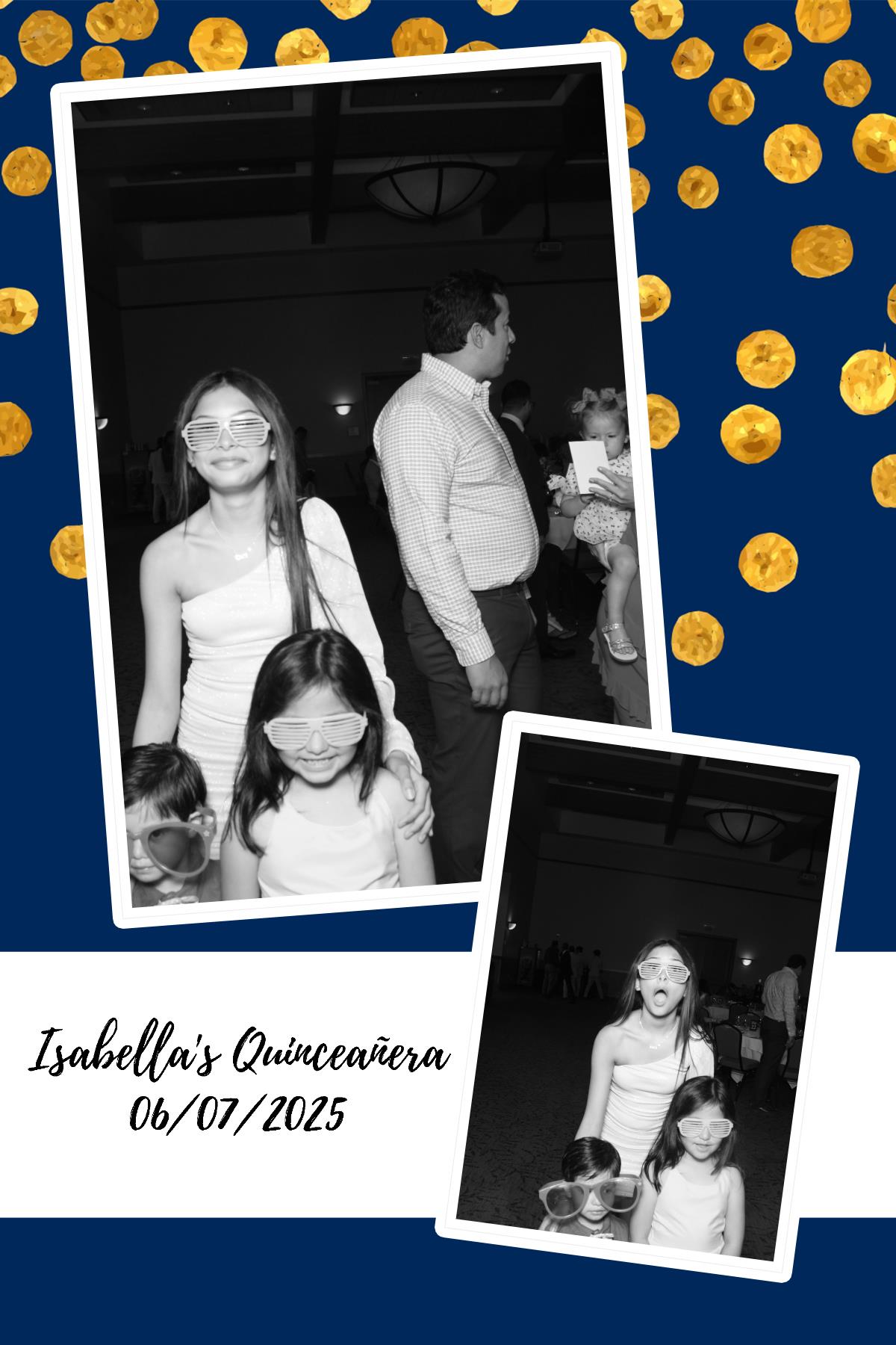 Isabella Castro Quinceanera | View more photos from the event at gallery.photoboothcincy.com/u/PhotoBoothCincy/Isabella-Castro-Quinceanera
