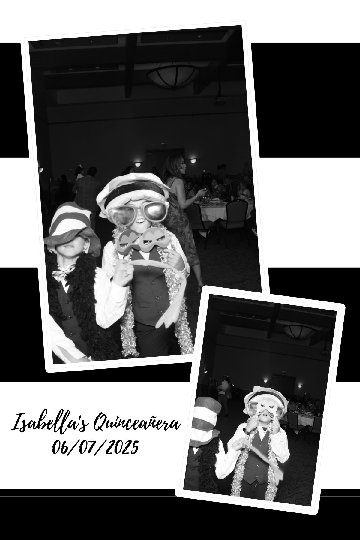 Isabella Castro Quinceanera | View more photos from the event at gallery.photoboothcincy.com/u/PhotoBoothCincy/Isabella-Castro-Quinceanera