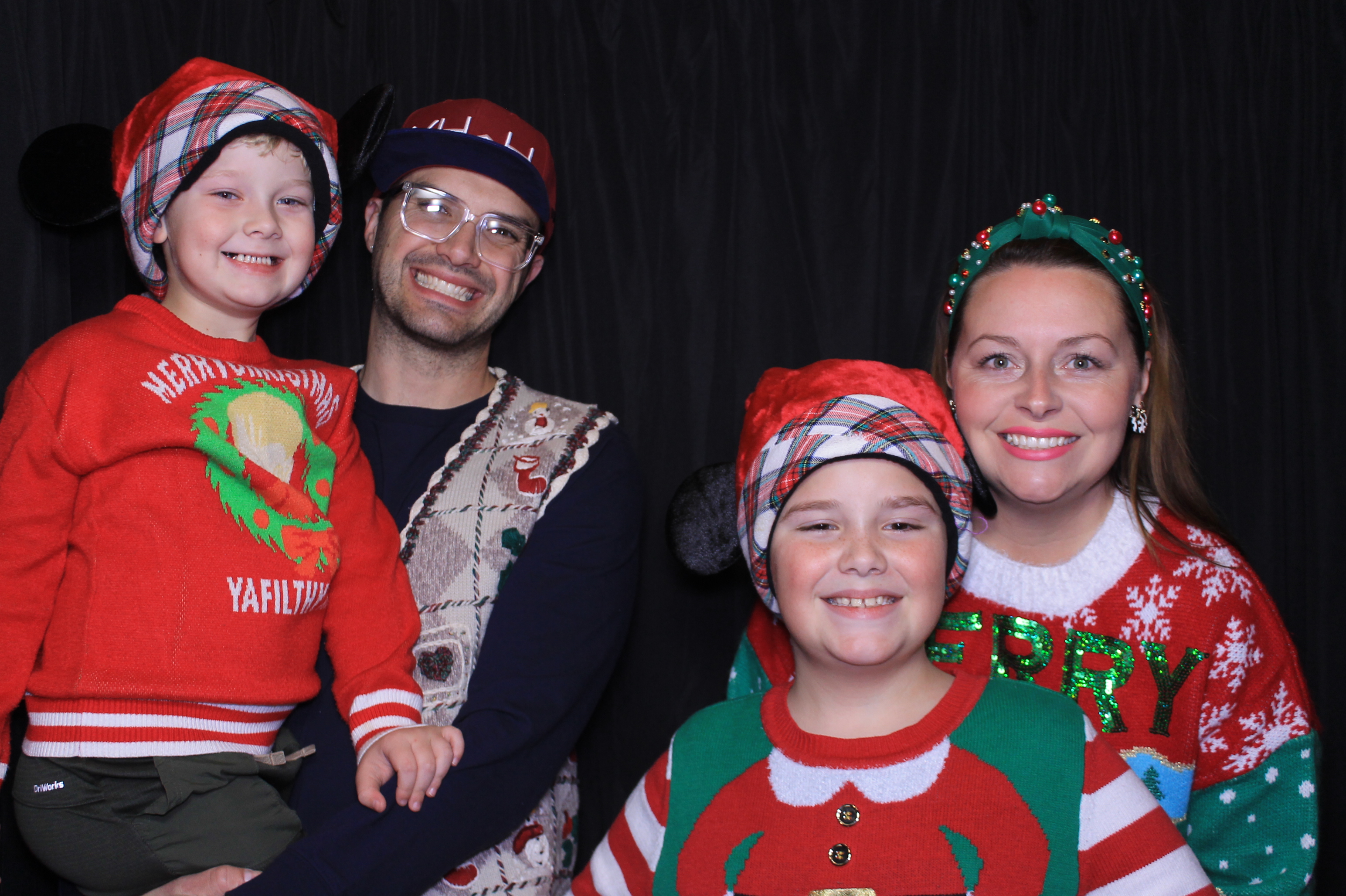 JCC Christmas Party | View more photos from the event at gallery.photoboothcincy.com/u/PhotoBoothCincy/JCC-Christmas-Party