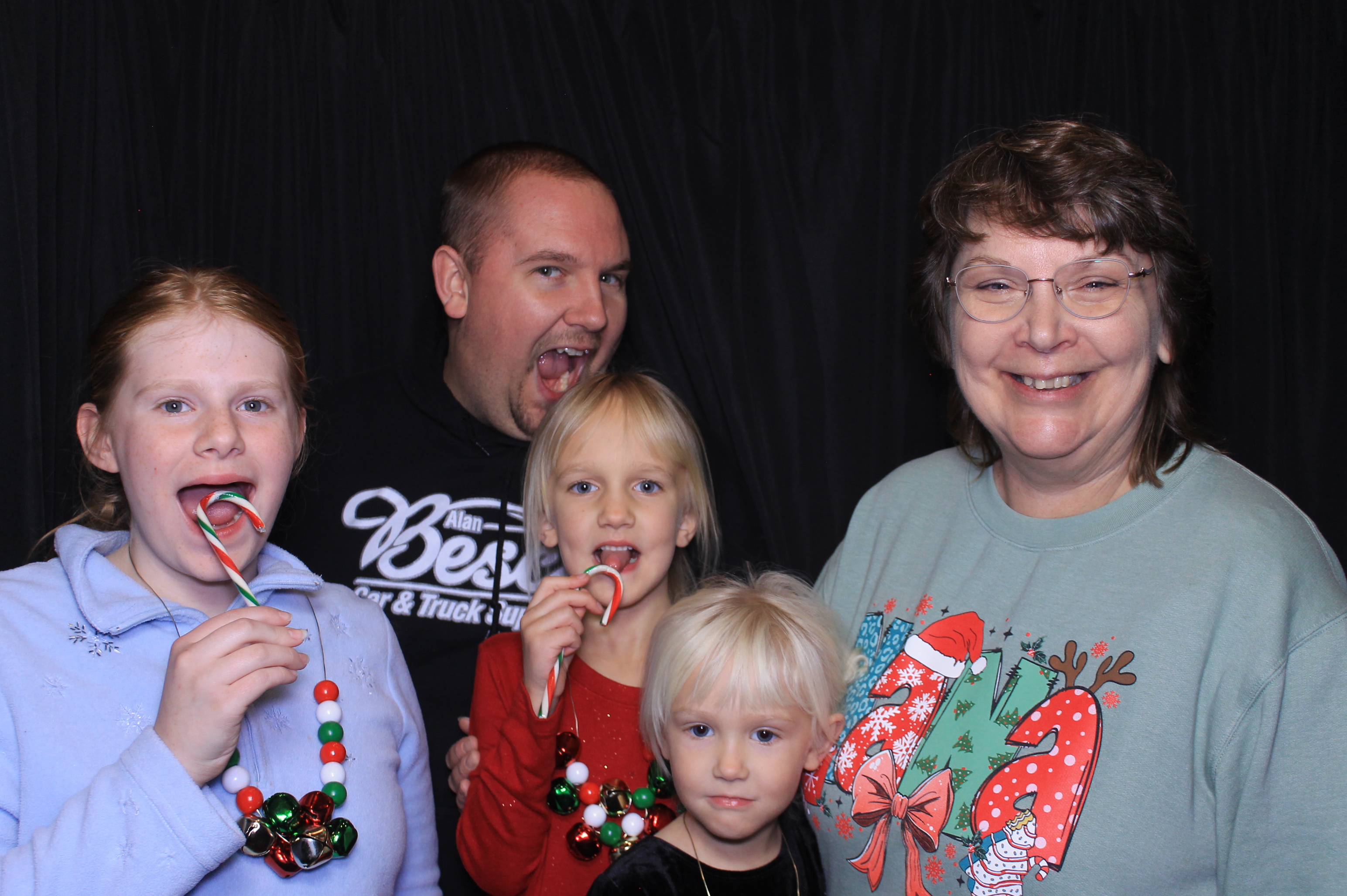 JCC Christmas Party | View more photos from the event at gallery.photoboothcincy.com/u/PhotoBoothCincy/JCC-Christmas-Party