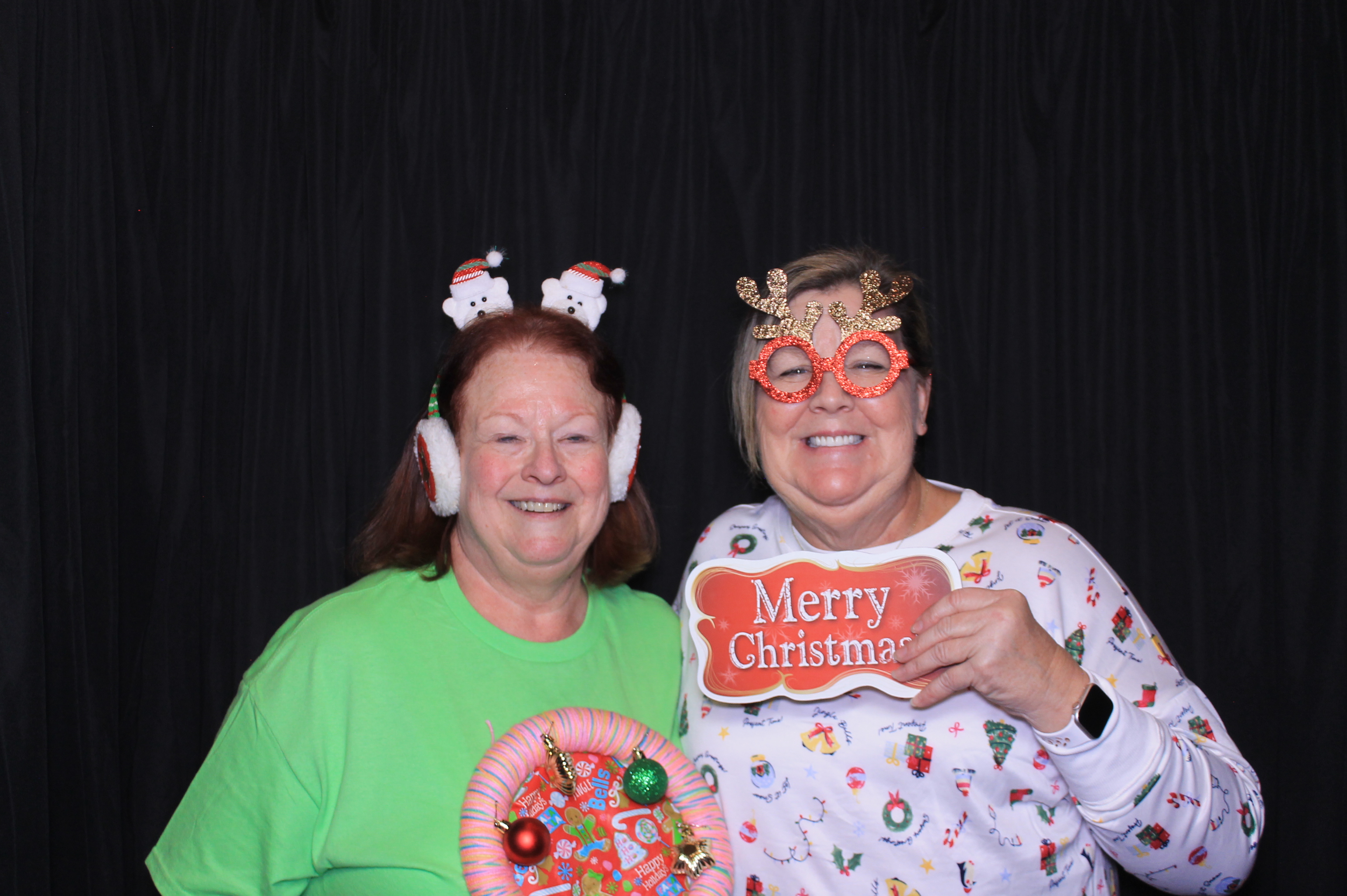 JCC Christmas Party | View more photos from the event at gallery.photoboothcincy.com/u/PhotoBoothCincy/JCC-Christmas-Party