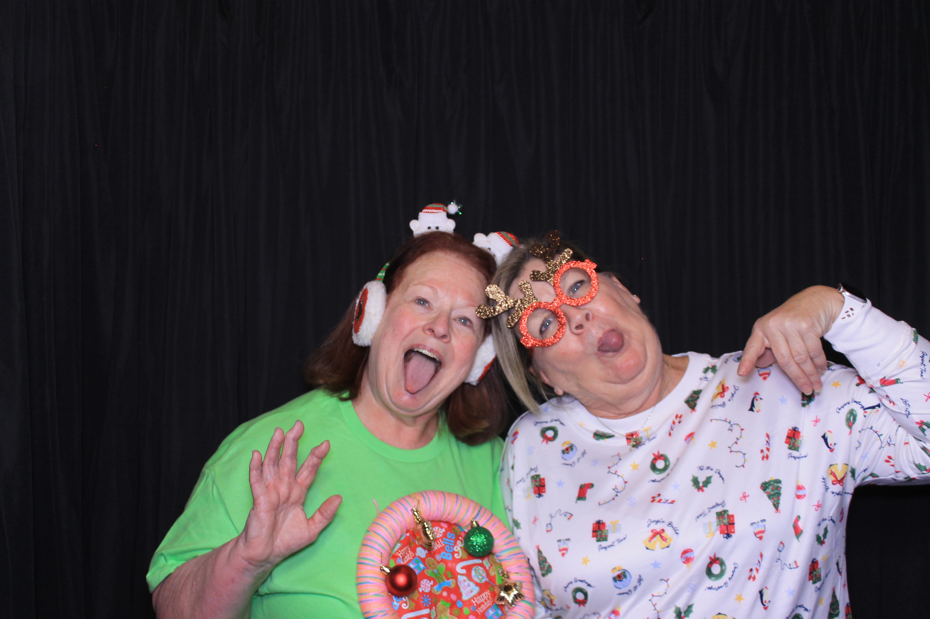 JCC Christmas Party | View more photos from the event at gallery.photoboothcincy.com/u/PhotoBoothCincy/JCC-Christmas-Party