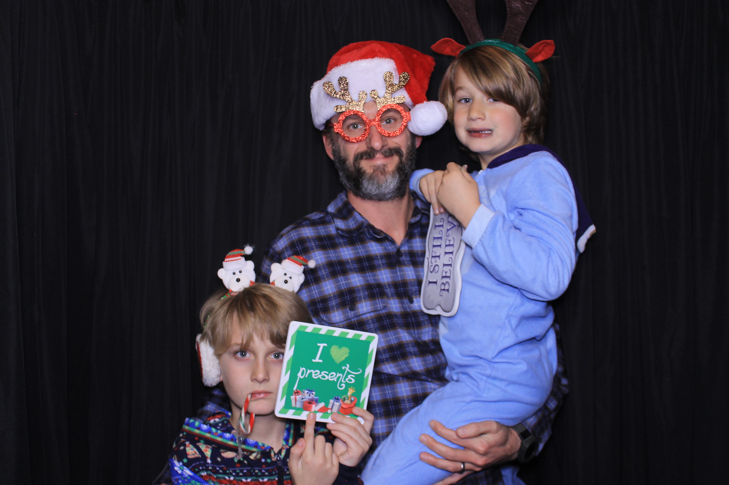JCC Christmas Party | View more photos from the event at gallery.photoboothcincy.com/u/PhotoBoothCincy/JCC-Christmas-Party