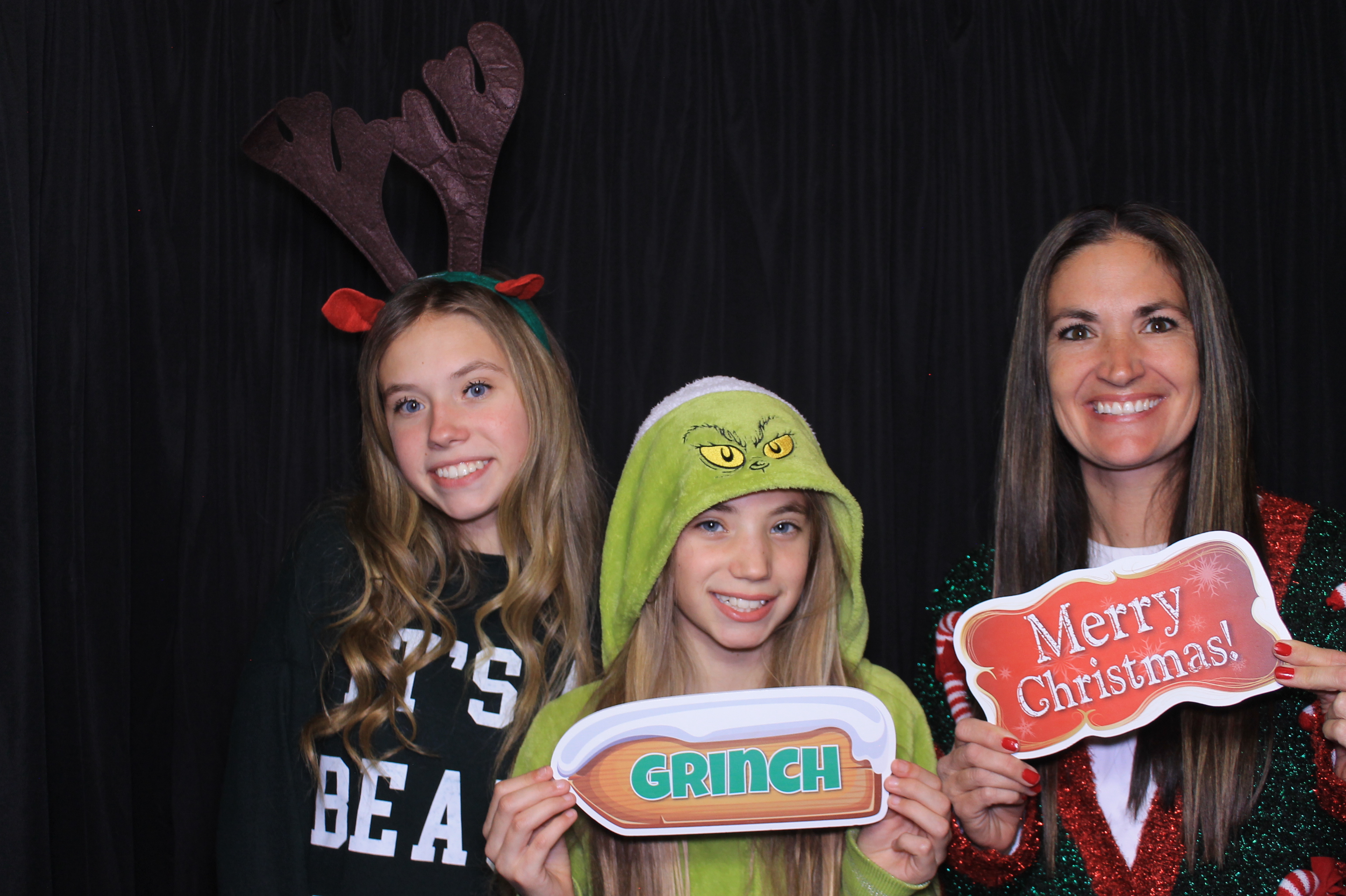 JCC Christmas Party | View more photos from the event at gallery.photoboothcincy.com/u/PhotoBoothCincy/JCC-Christmas-Party