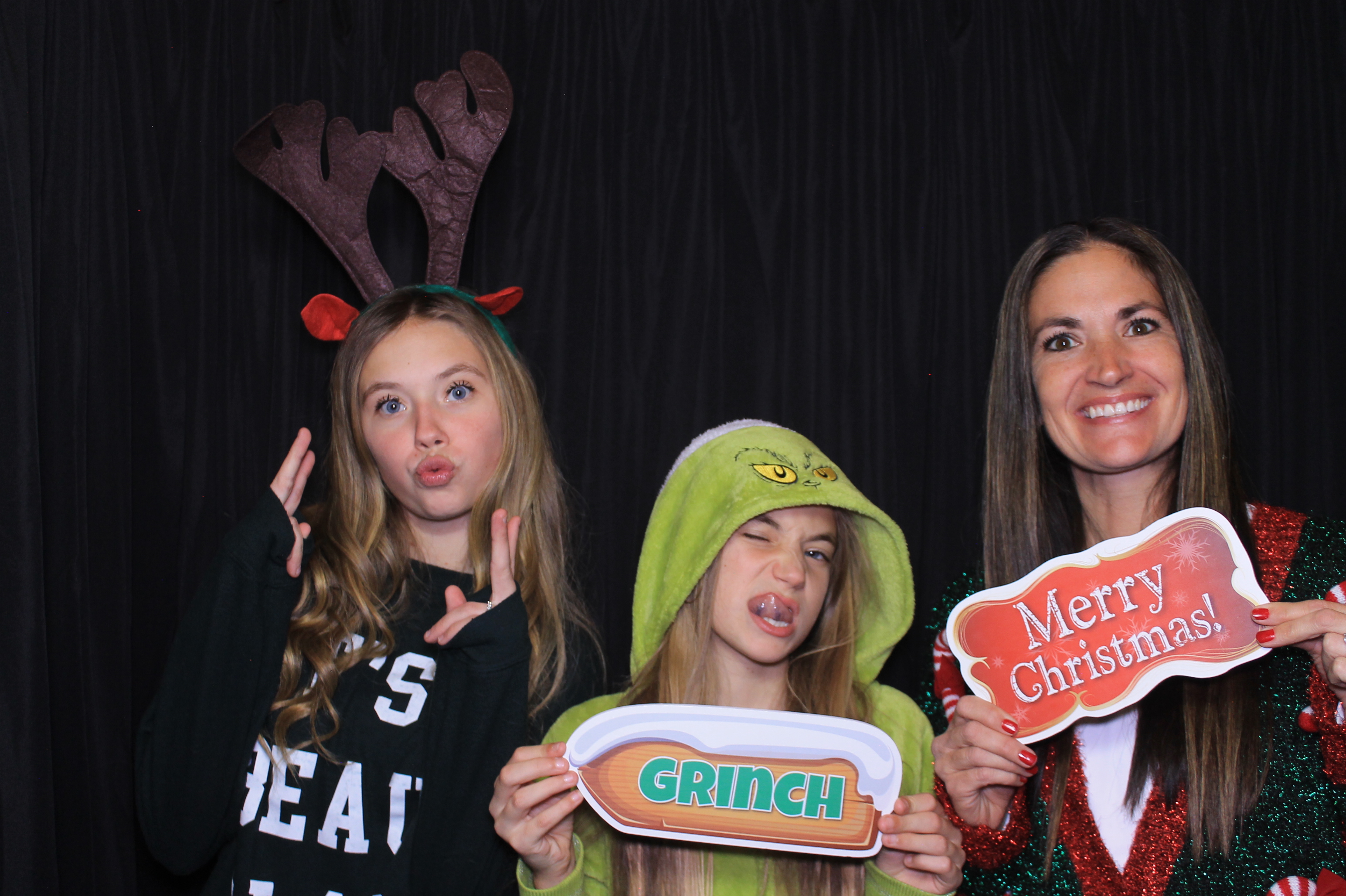JCC Christmas Party | View more photos from the event at gallery.photoboothcincy.com/u/PhotoBoothCincy/JCC-Christmas-Party