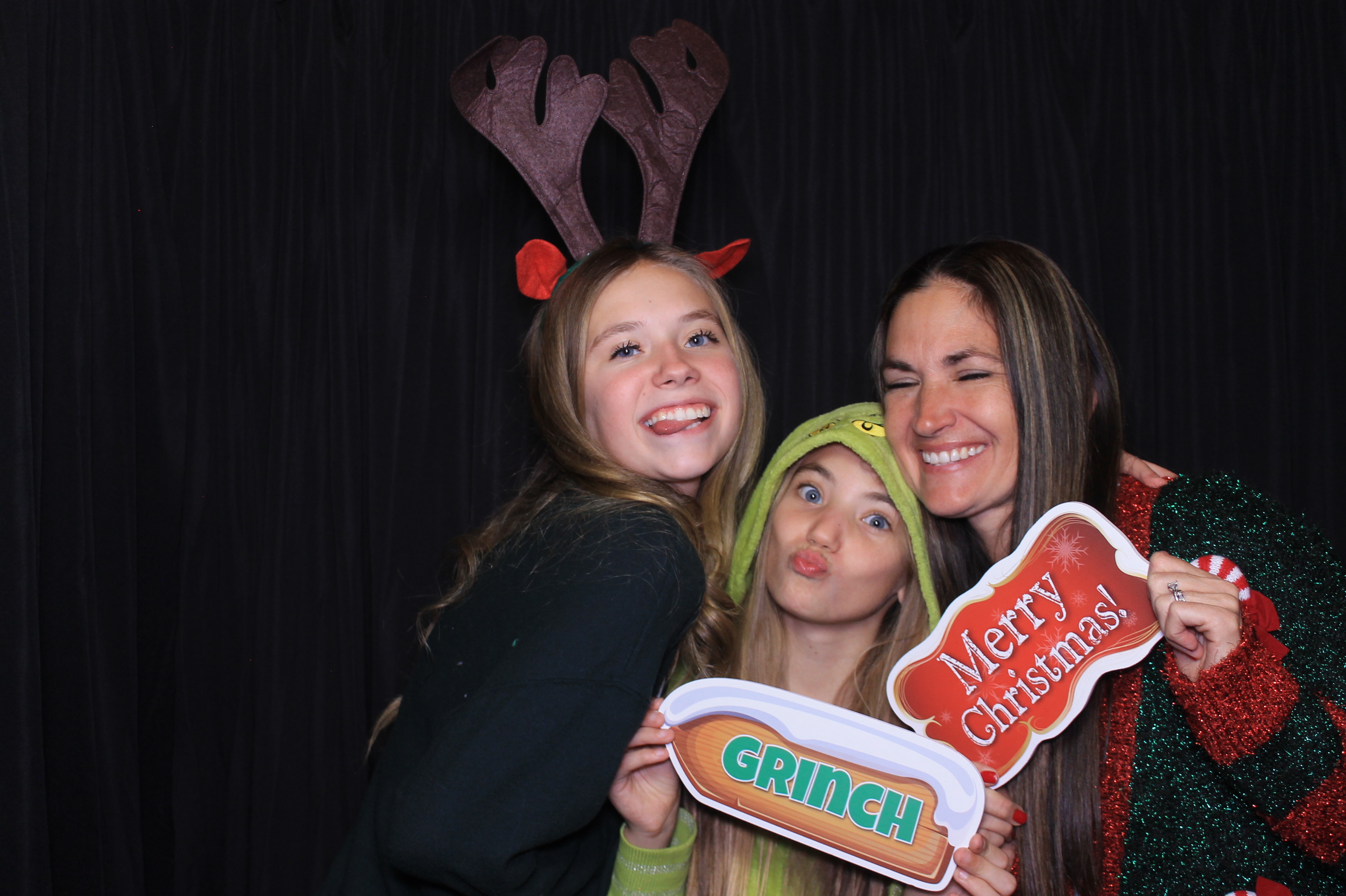 JCC Christmas Party | View more photos from the event at gallery.photoboothcincy.com/u/PhotoBoothCincy/JCC-Christmas-Party