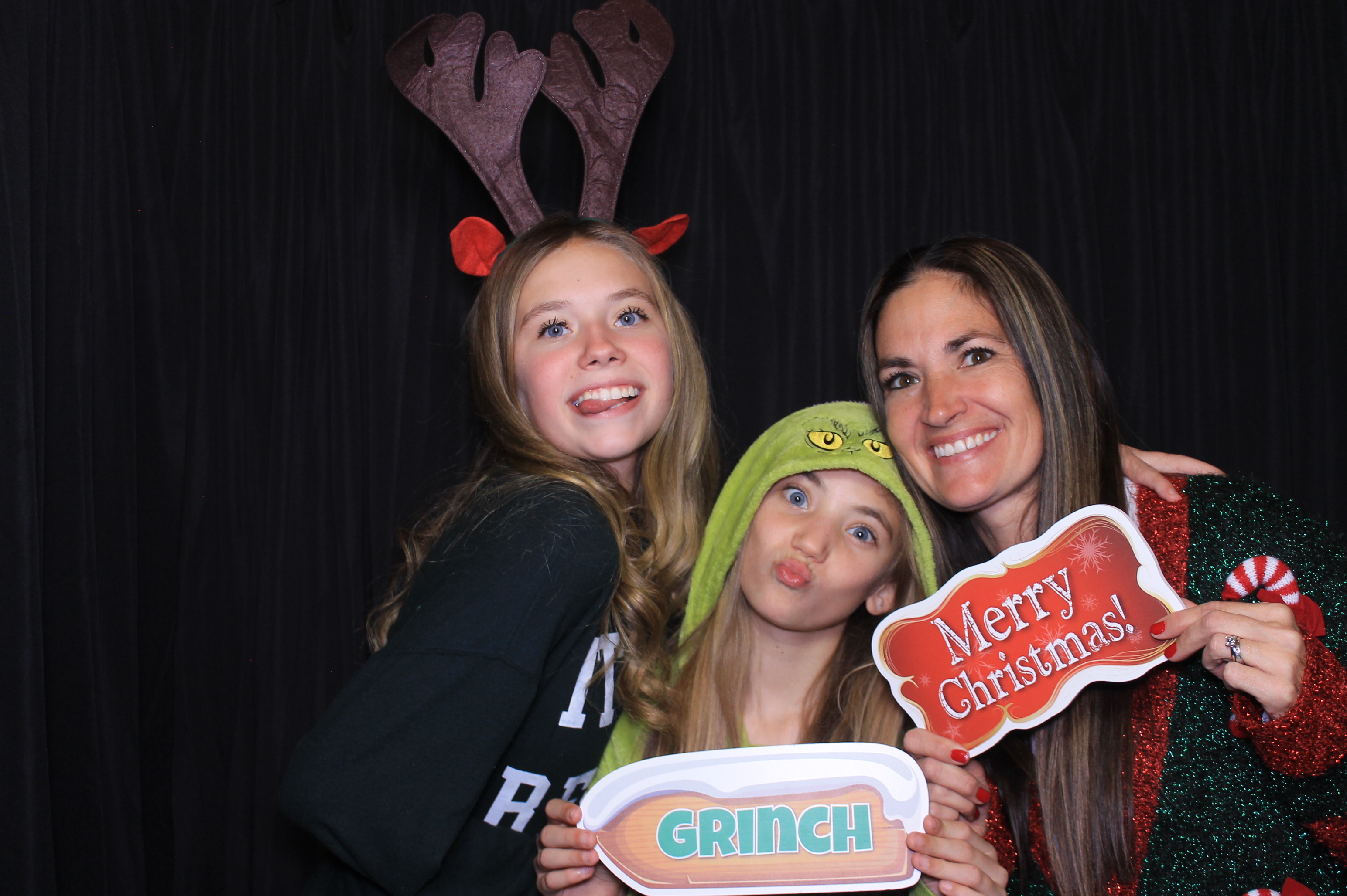 JCC Christmas Party | View more photos from the event at gallery.photoboothcincy.com/u/PhotoBoothCincy/JCC-Christmas-Party