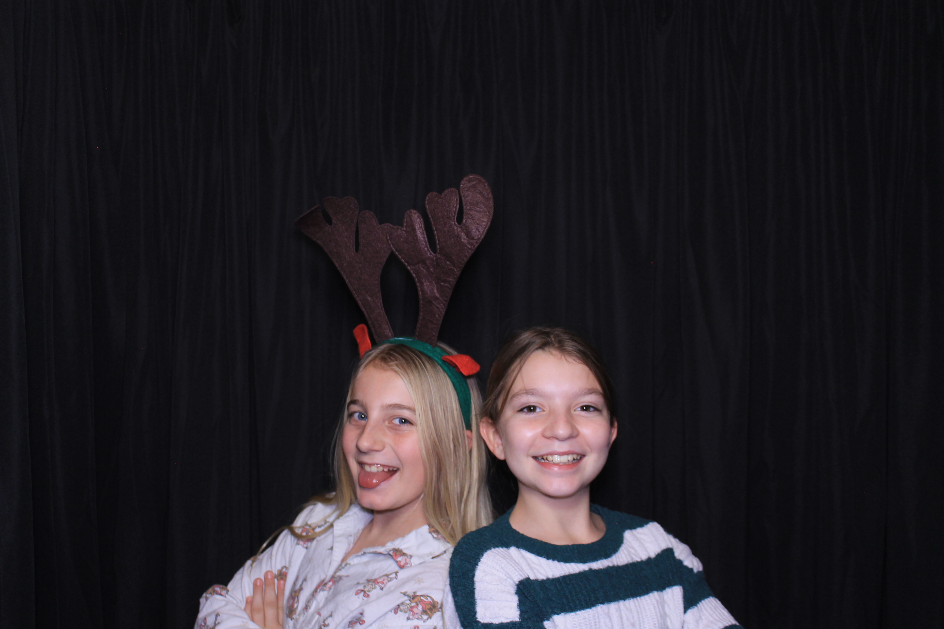 JCC Christmas Party | View more photos from the event at gallery.photoboothcincy.com/u/PhotoBoothCincy/JCC-Christmas-Party