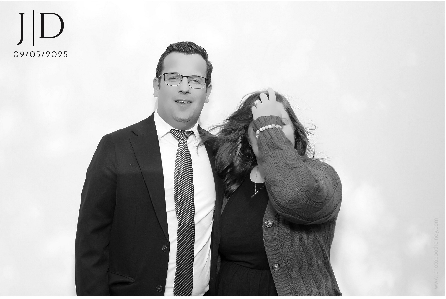 J&D | View more photos from the event at gallery.photoboothcincy.com/u/PhotoBoothCincy/JD