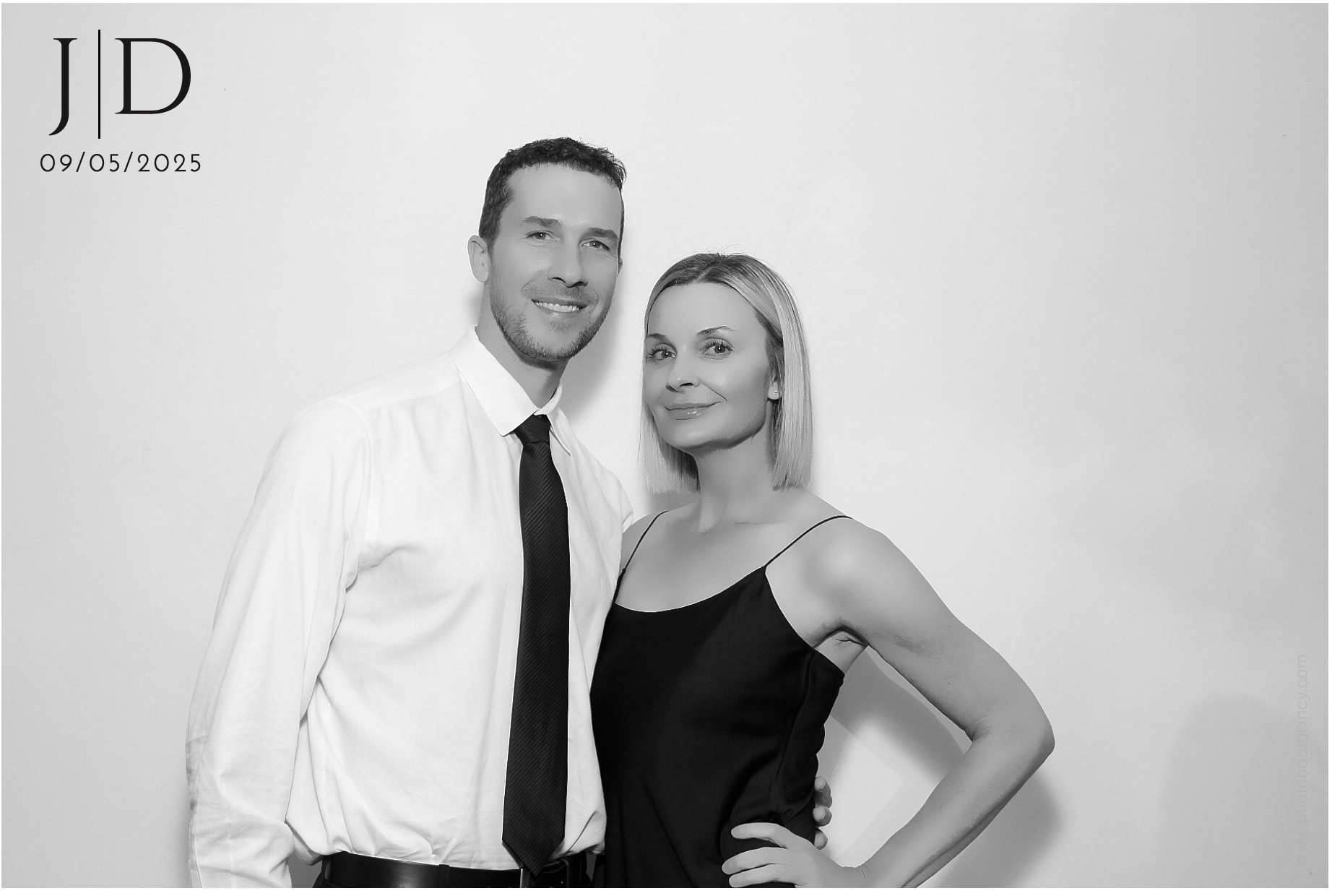 J&D | View more photos from the event at gallery.photoboothcincy.com/u/PhotoBoothCincy/JD