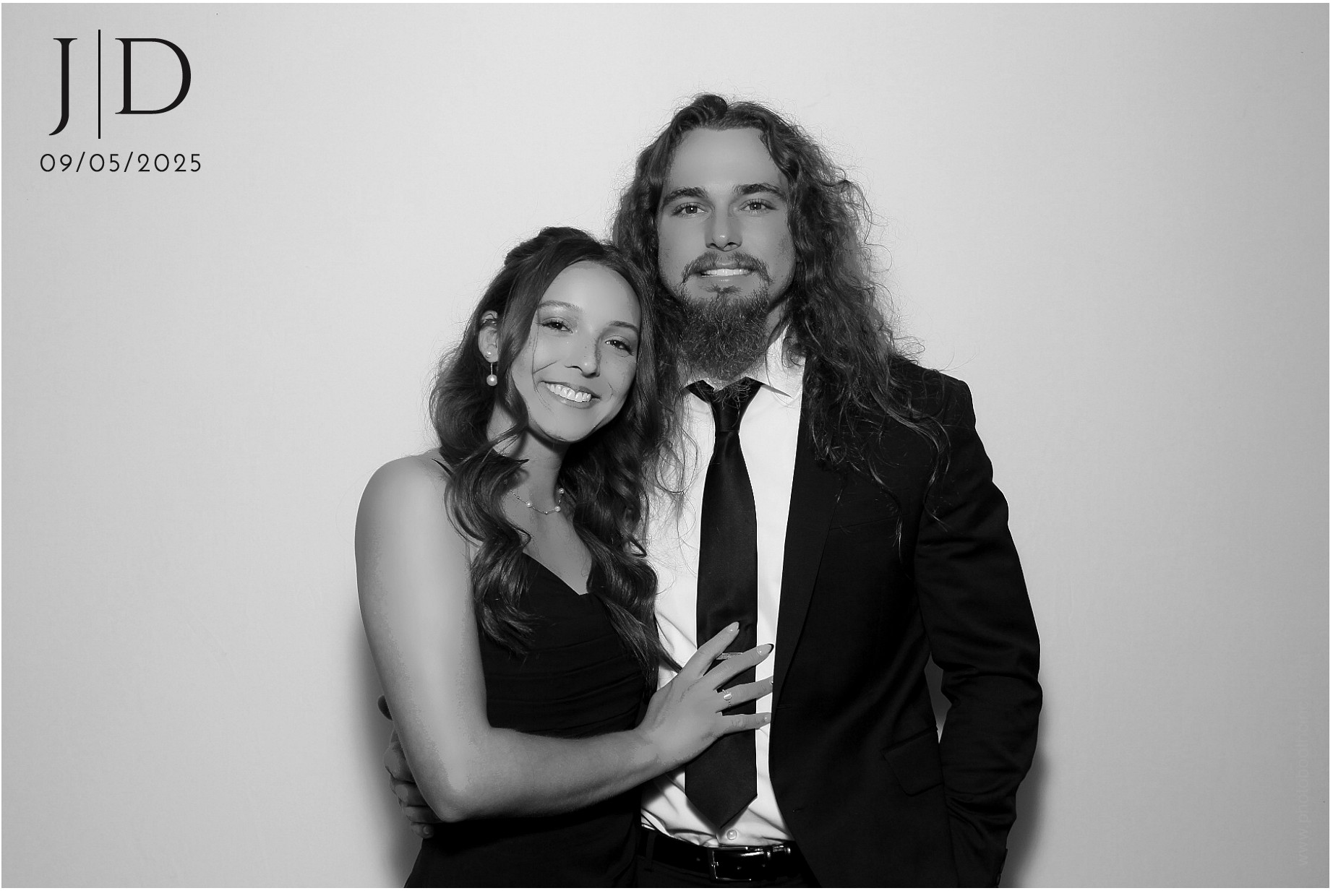 J&D | View more photos from the event at gallery.photoboothcincy.com/u/PhotoBoothCincy/JD
