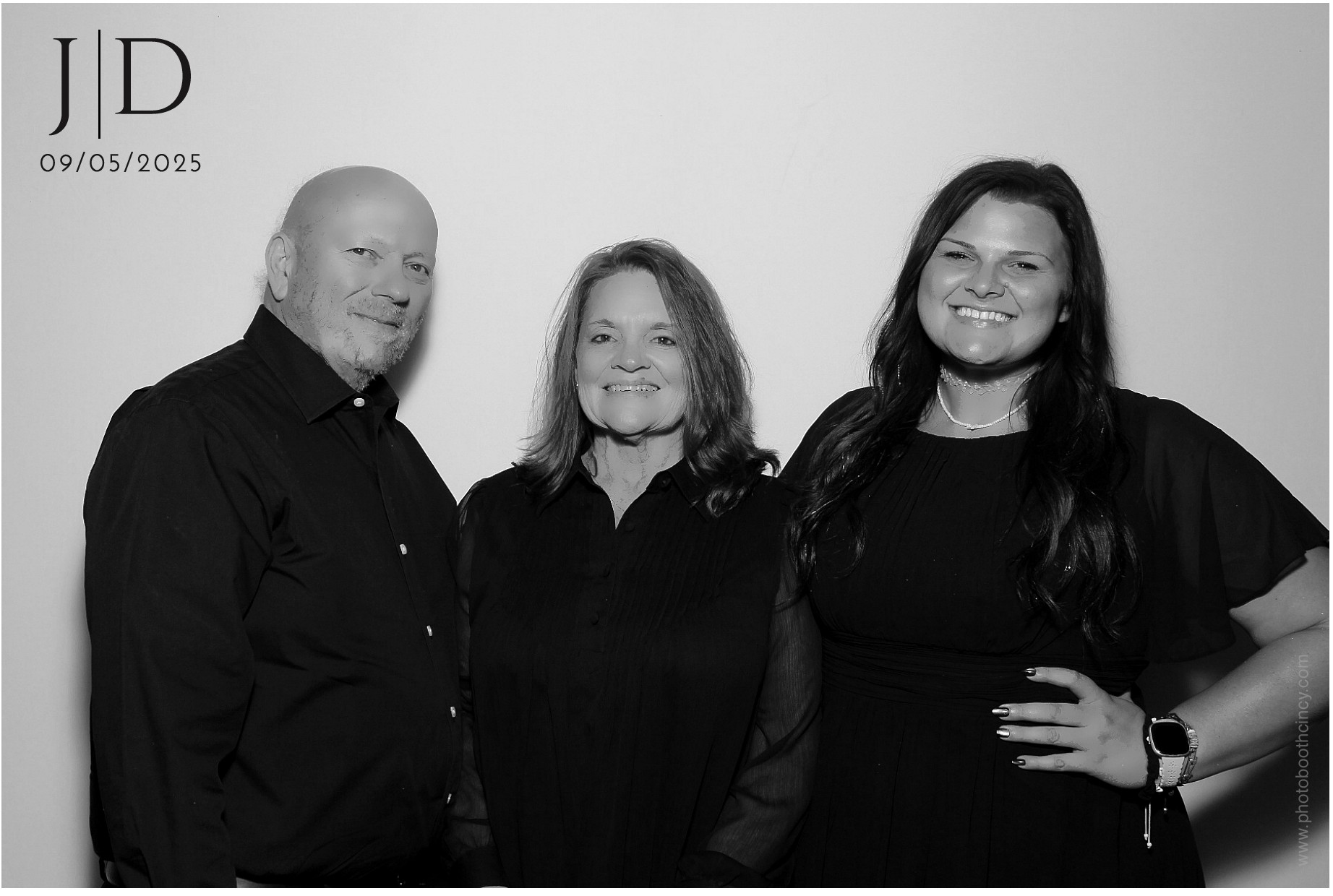 J&D | View more photos from the event at gallery.photoboothcincy.com/u/PhotoBoothCincy/JD
